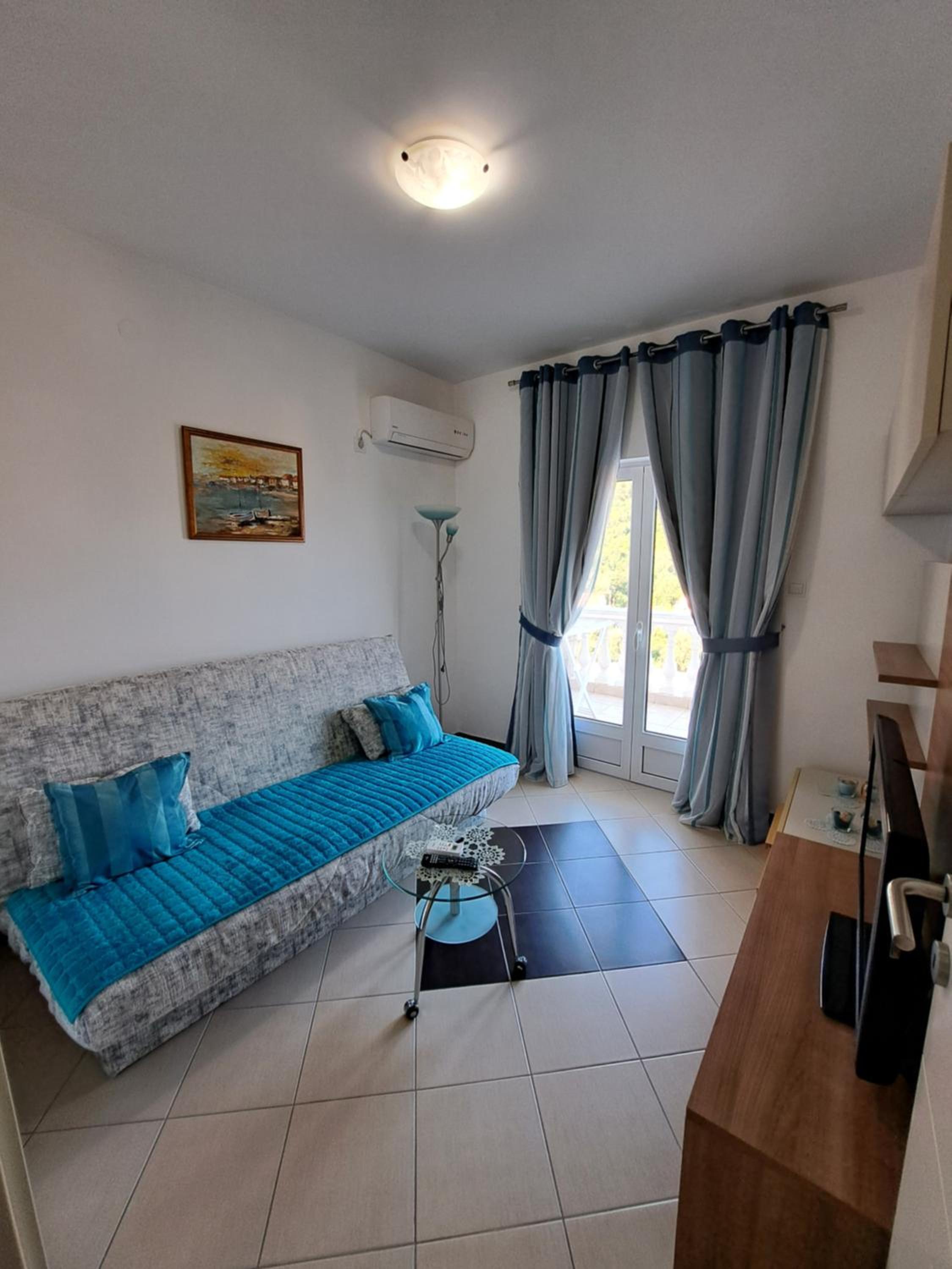 Duplex Apartment with Balcony and Sea View