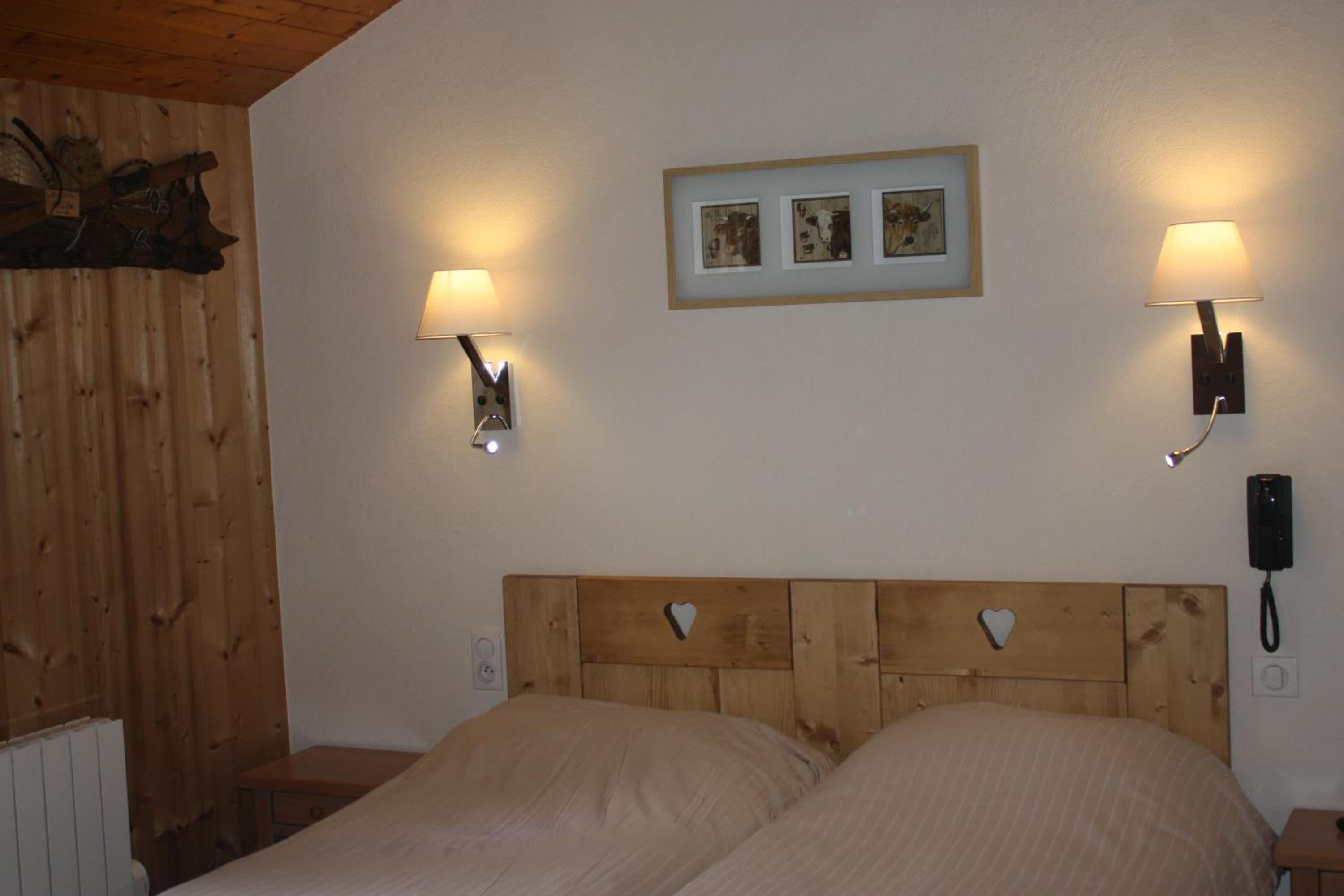 Double or Twin Room - Photo 5