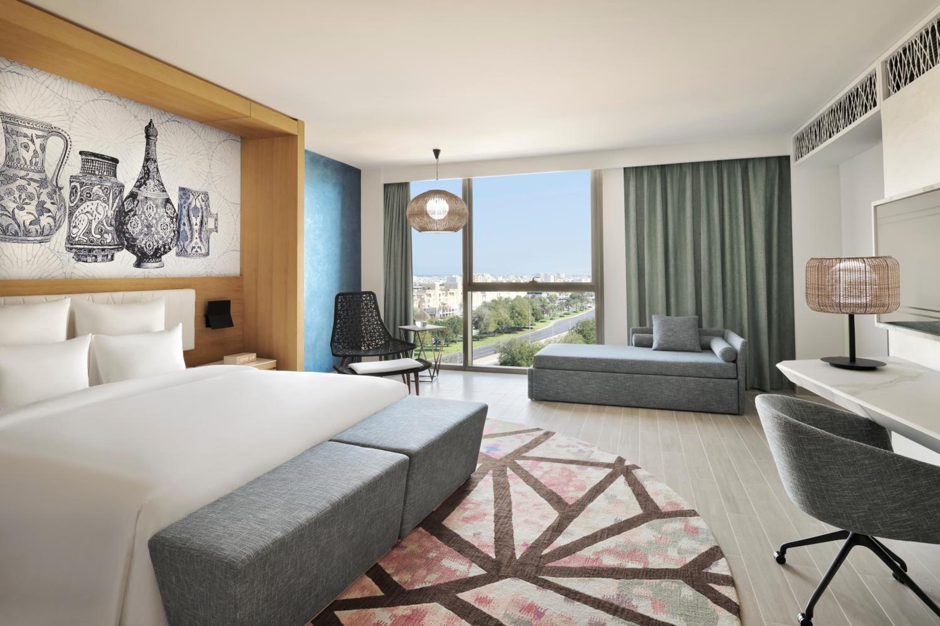 Executive Junior King Suite with Sofa Bed - Lounge Access - Photo 10