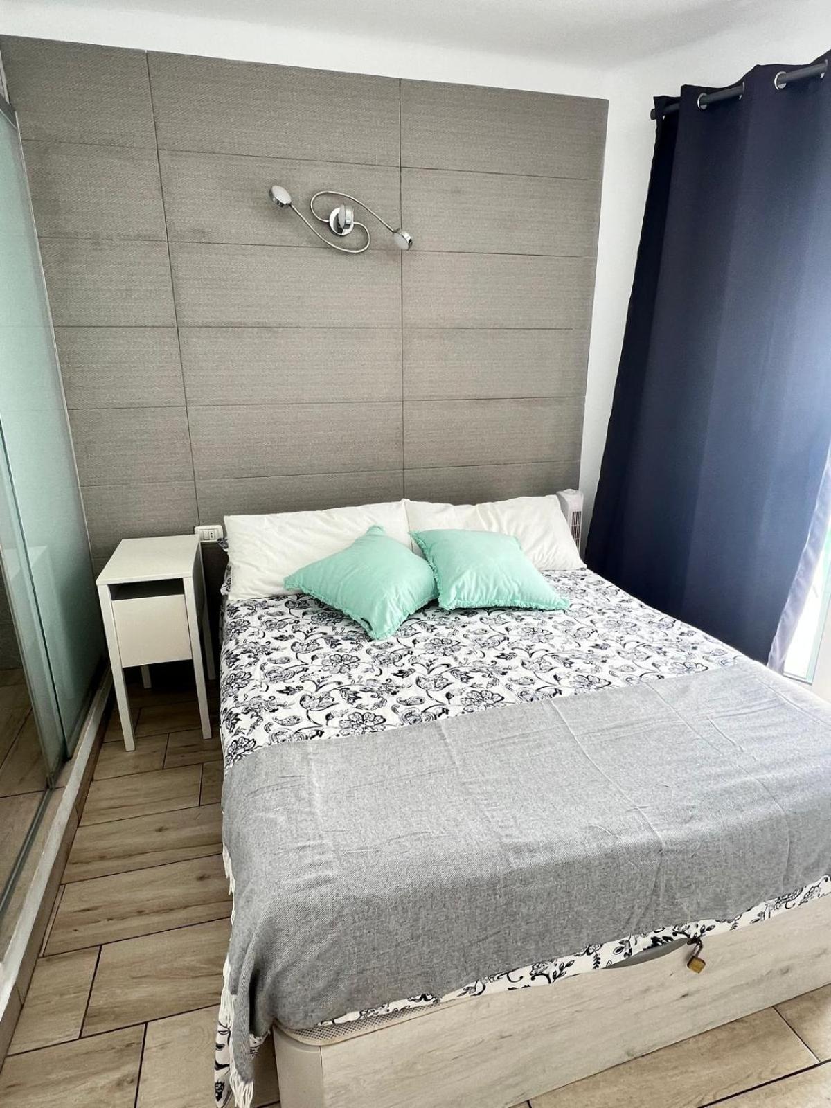 Apartment with Sea View photo 2