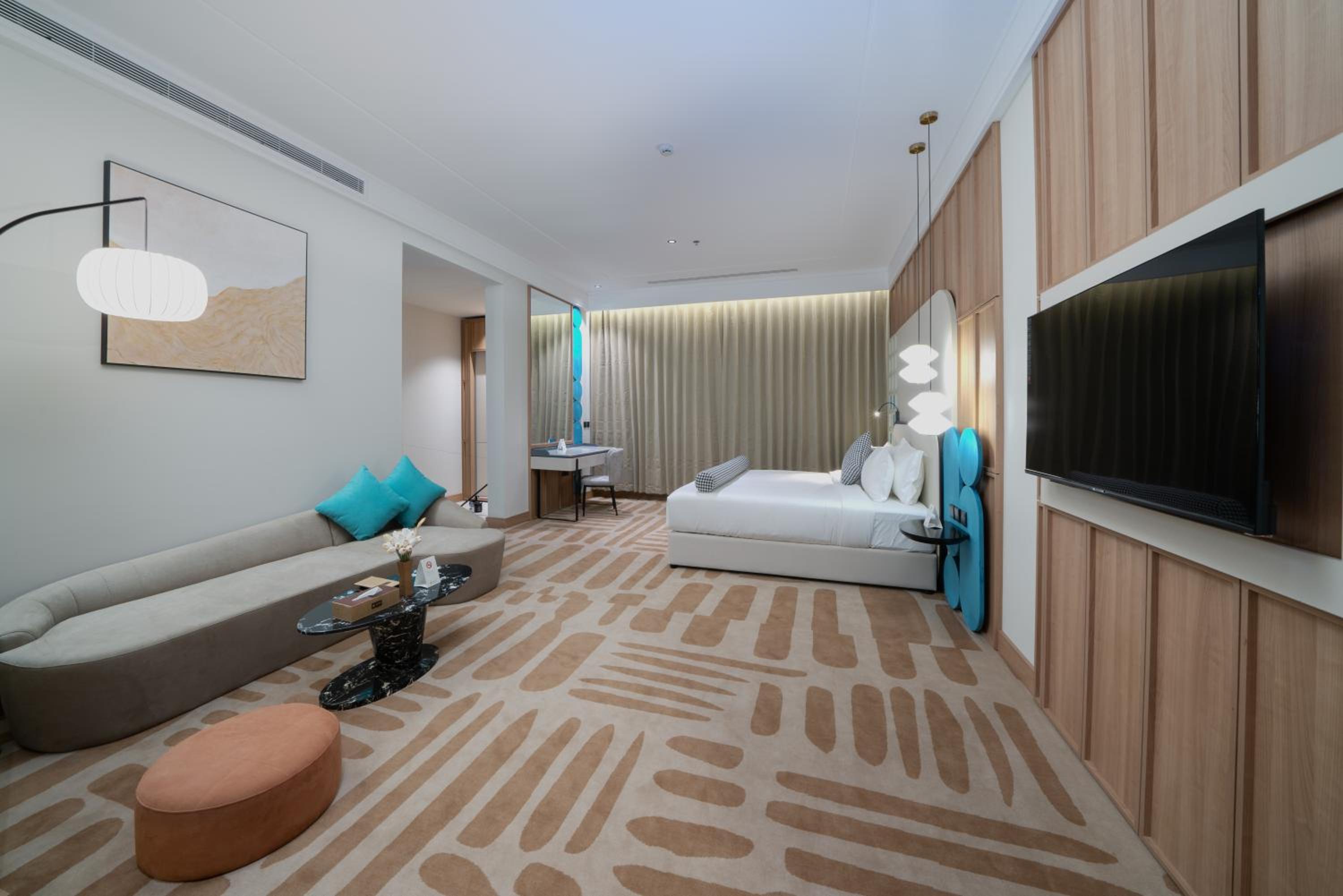 Deluxe King Room