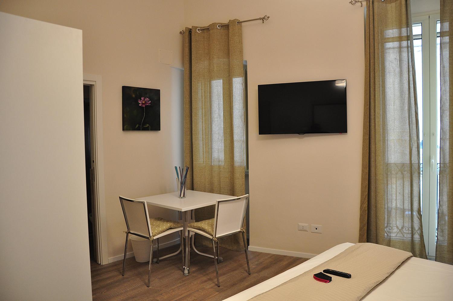 Comfort Triple Room with Shower - Photo 9
