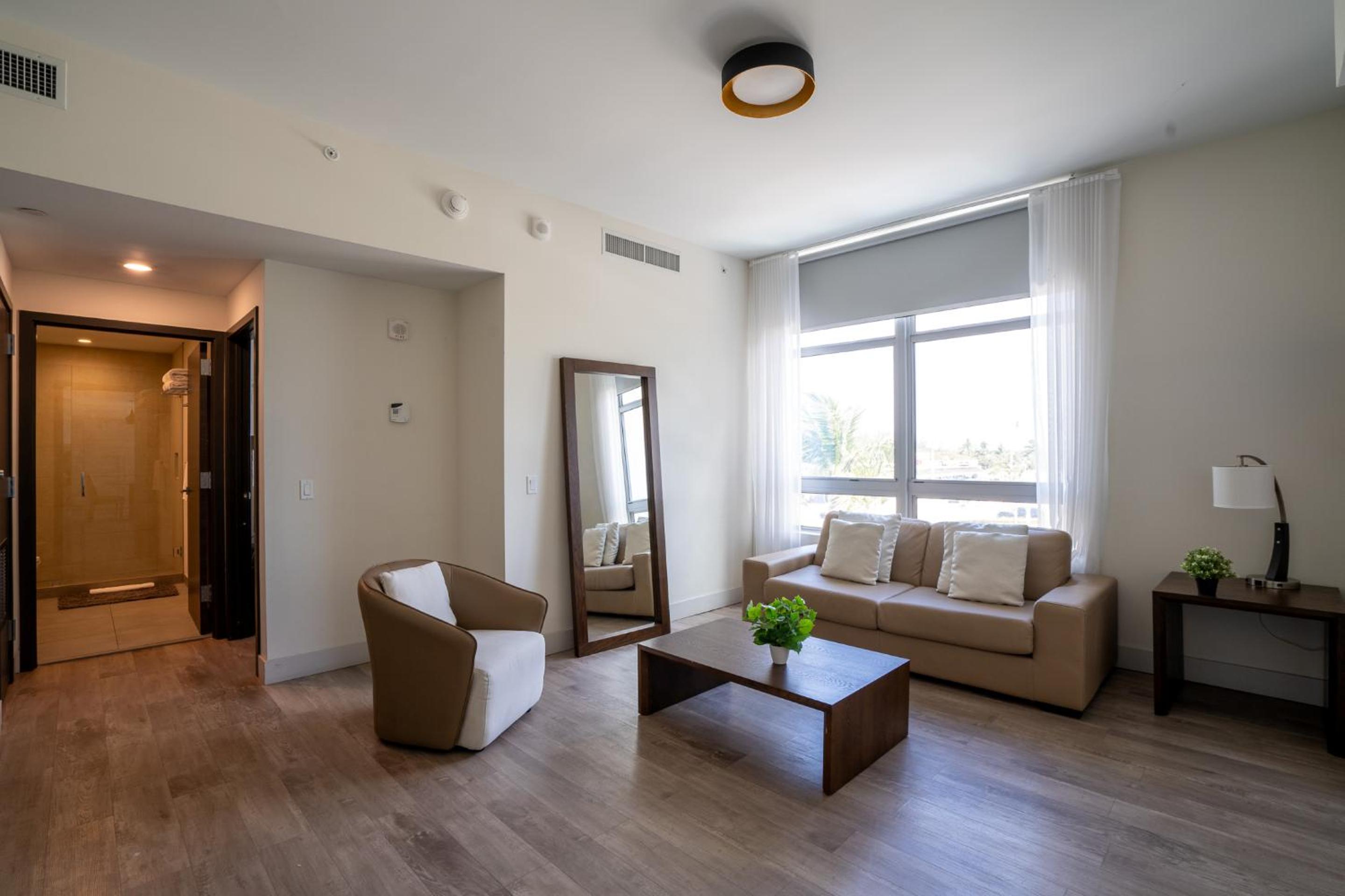 One-Bedroom Apartment with Balcony photo 1