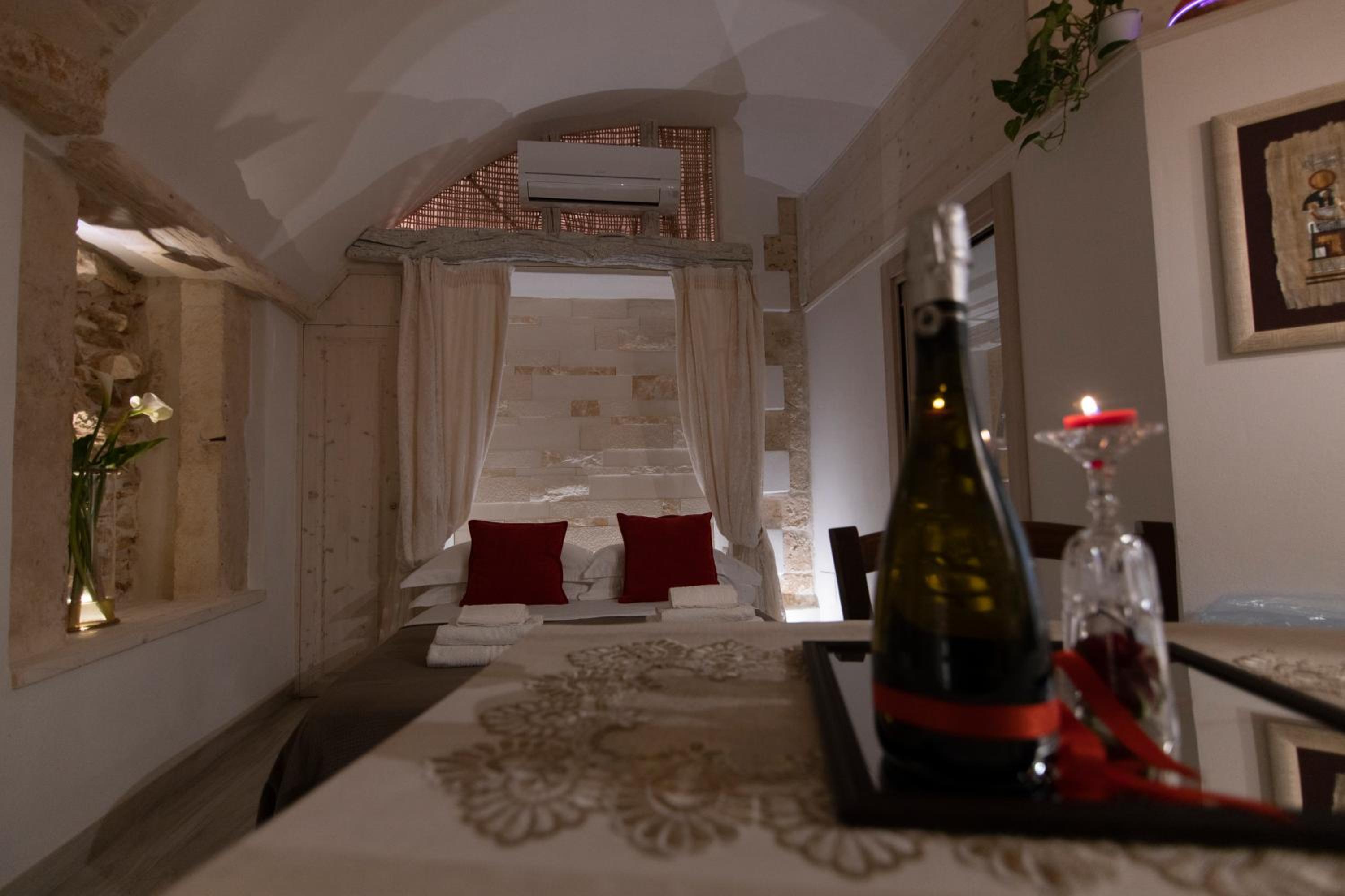 Large Double Room photo 2