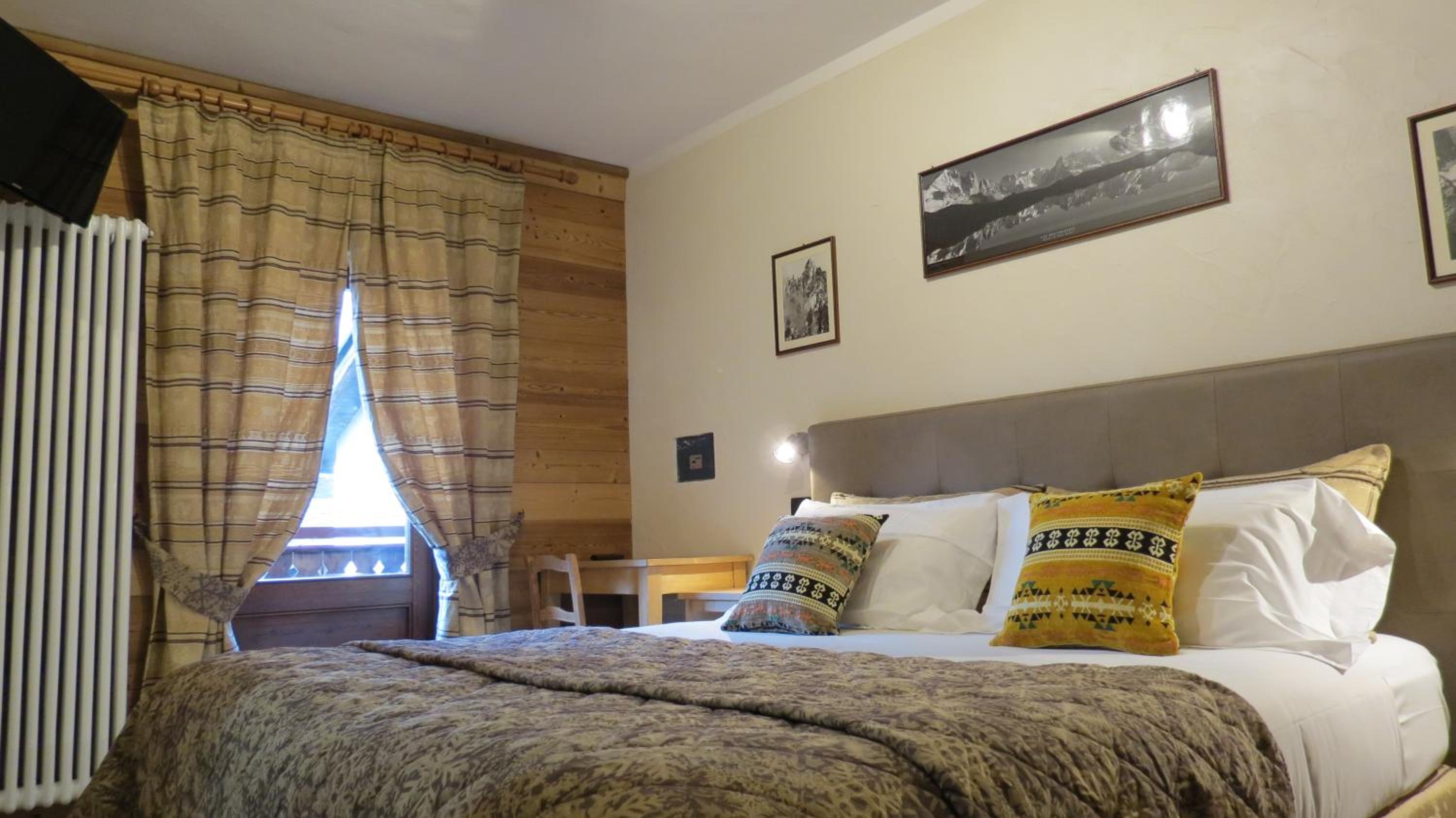 Large Single Room
