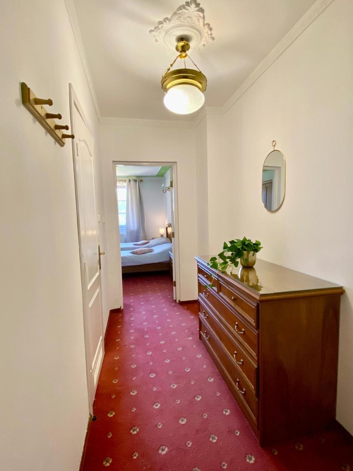 Deluxe Twin Room photo 3