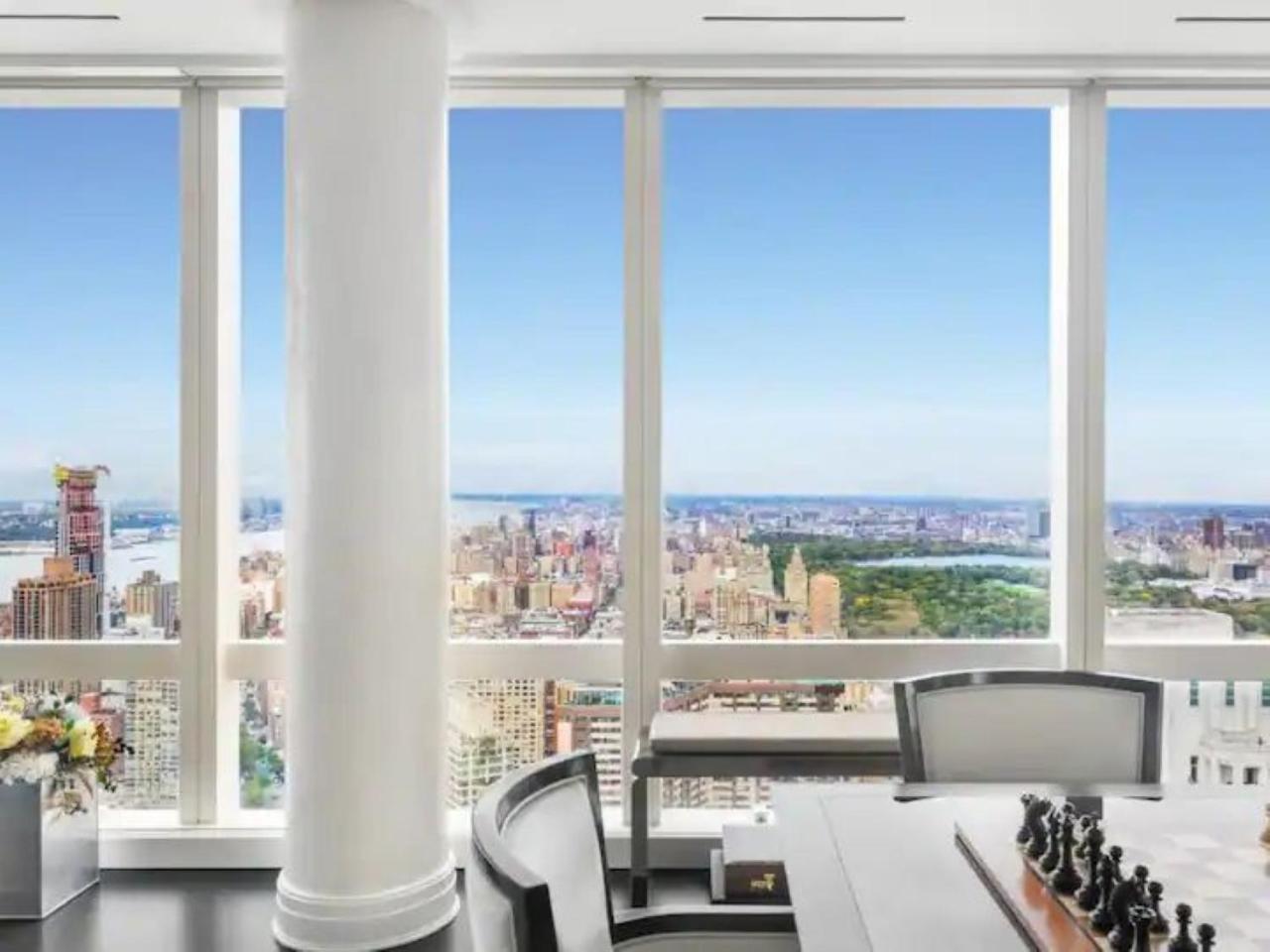 Apartment With Garden View photo 3