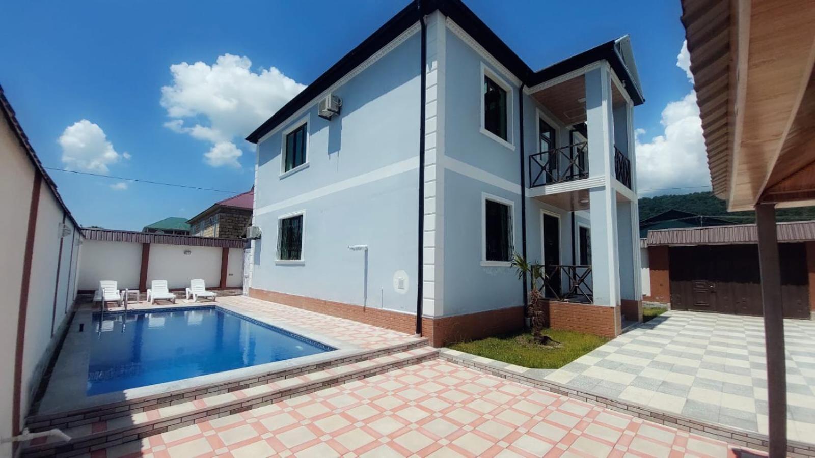Villa photo 1