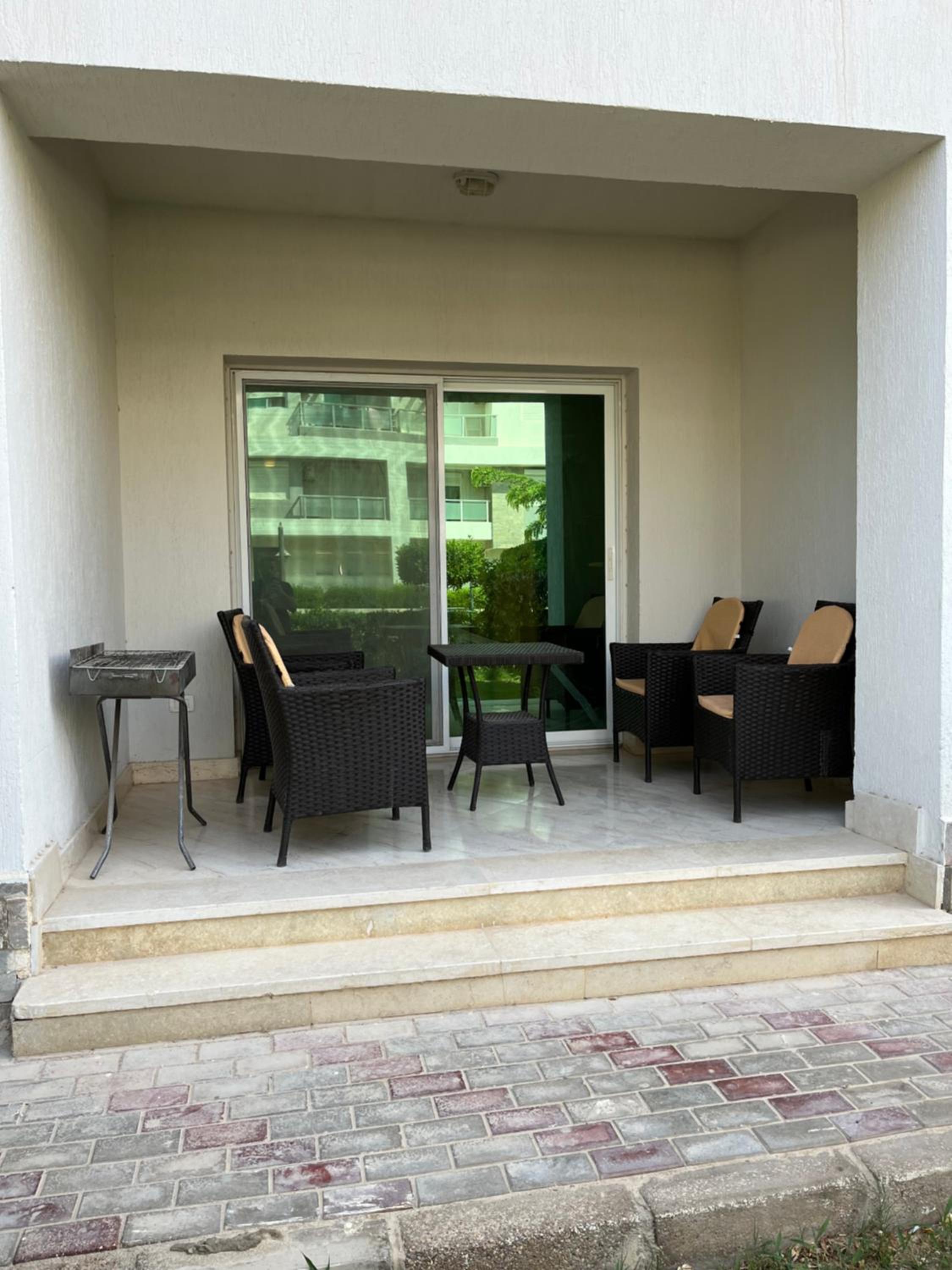 Two-Bedroom Apartment with Garden View photo 3