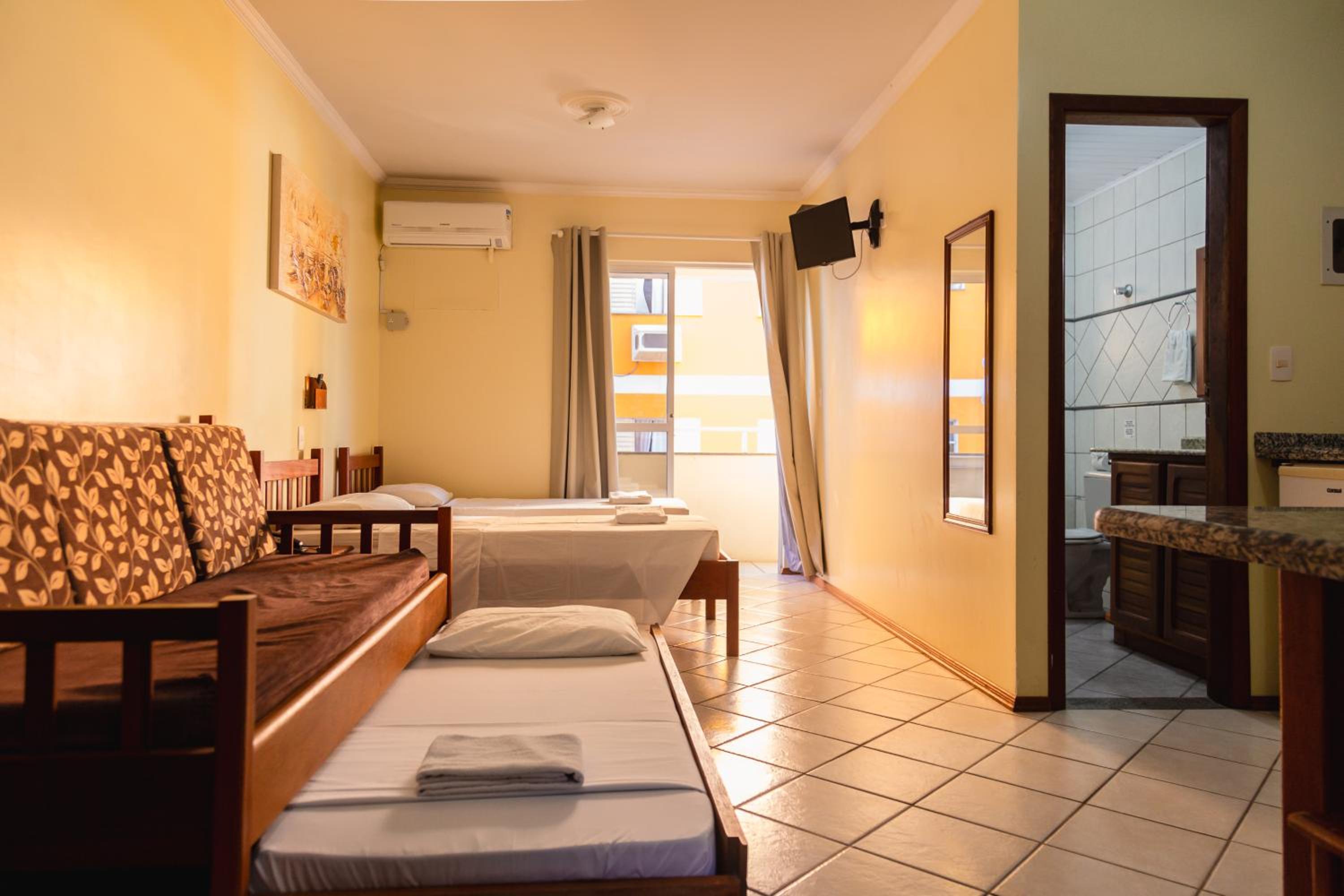 Hanna San Diego Apart Hotel — Standard Family Room