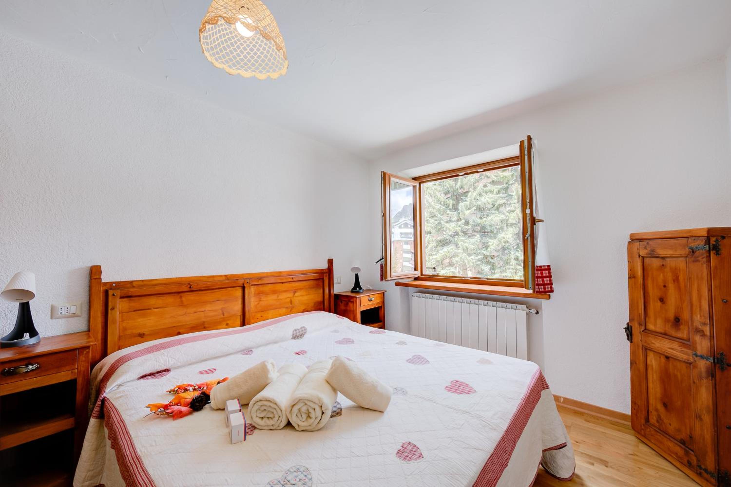 Apartment with Mountain View photo 3