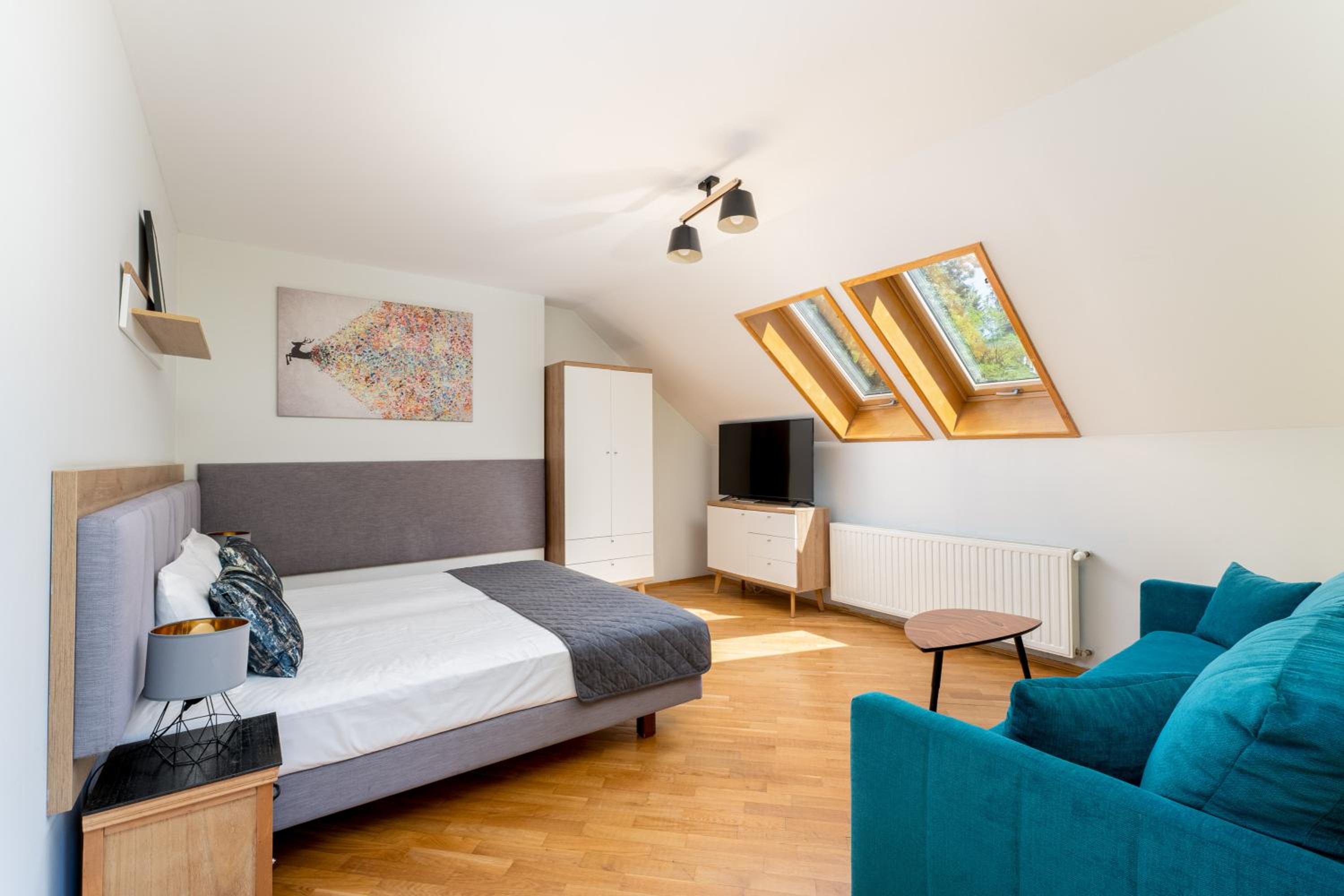 Studio Apartment