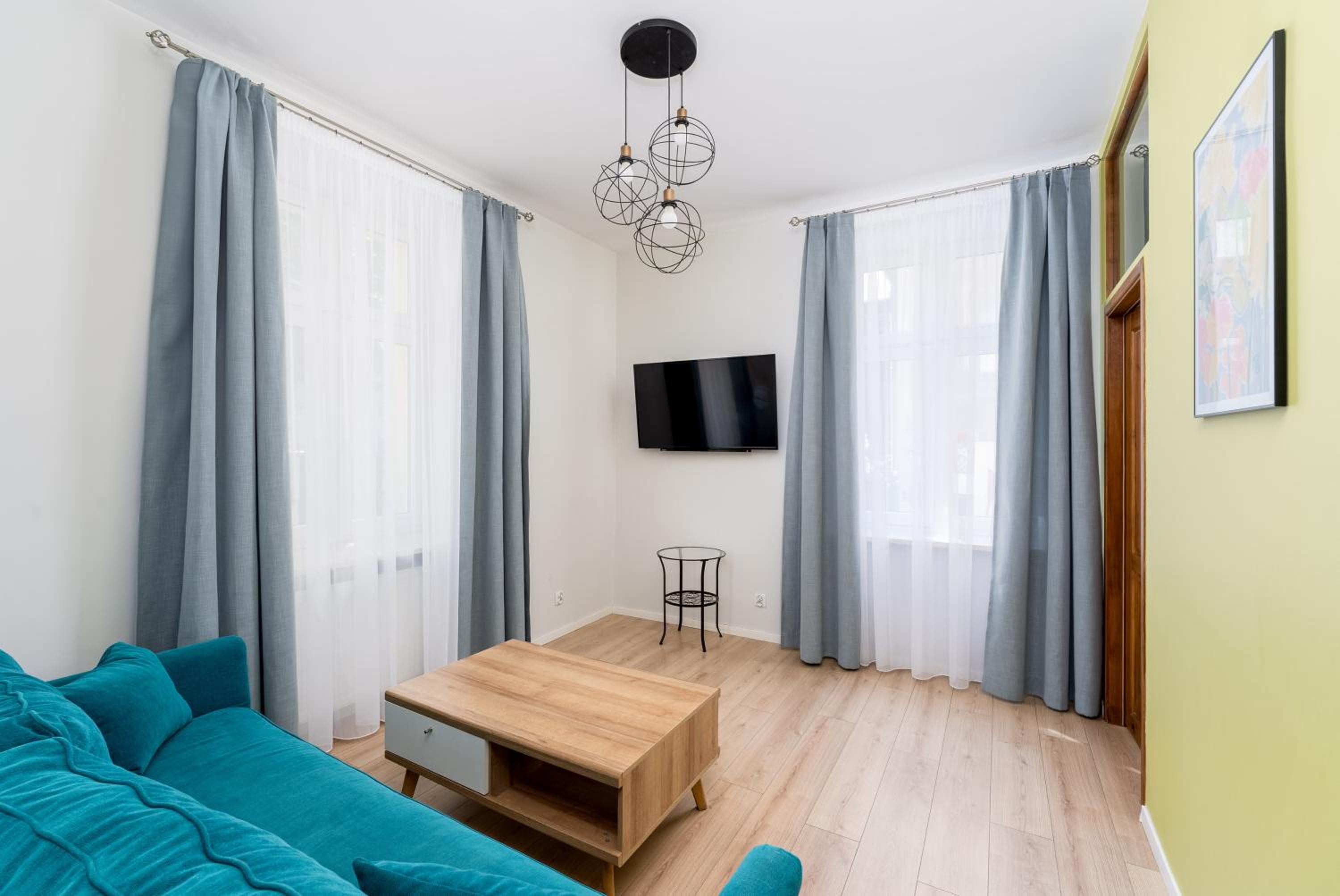 Two-Room Apartment - Ground Floor photo 3