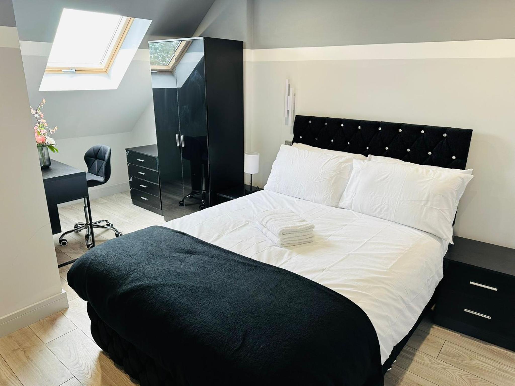 Double Room With Private Bathroom