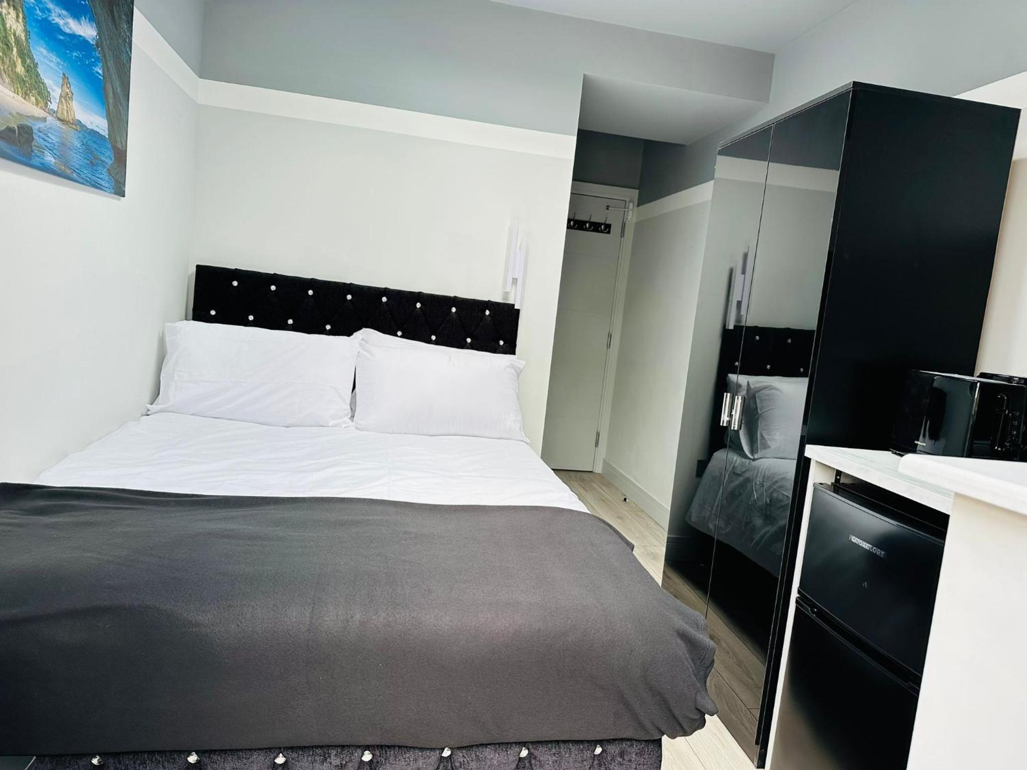 Double Room With Private Bathroom