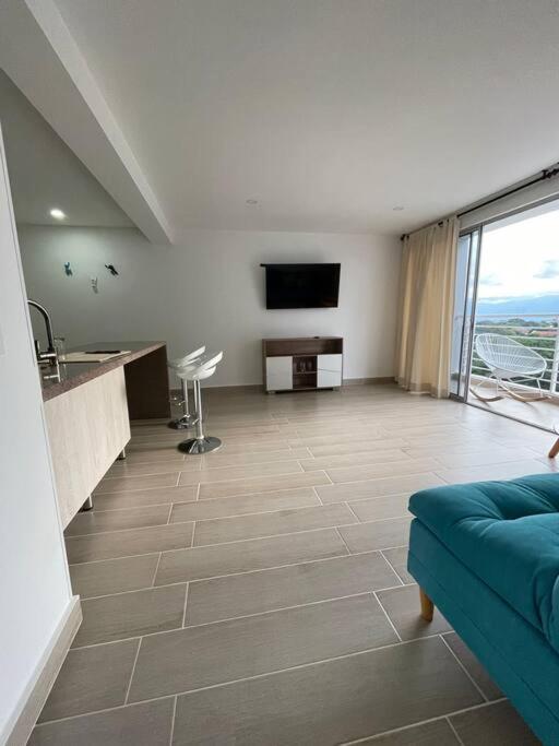Three-Bedroom Apartment - High Floor