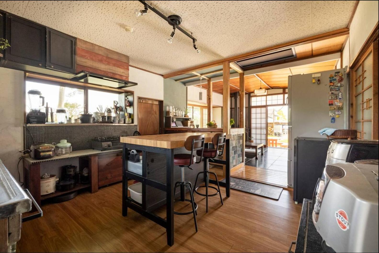 Two-Bedroom House photo 2