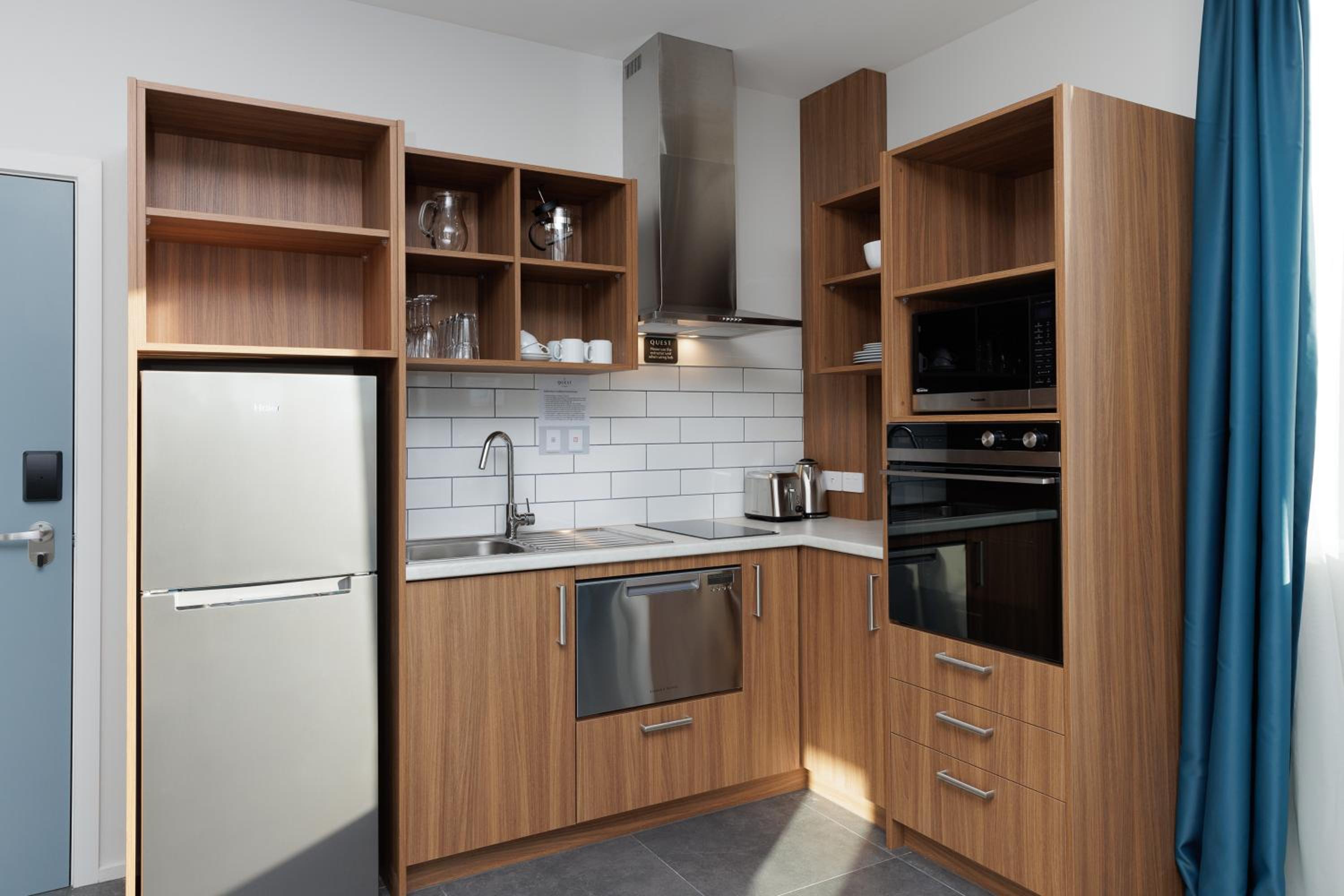 One-Bedroom Apartment - Photo 8