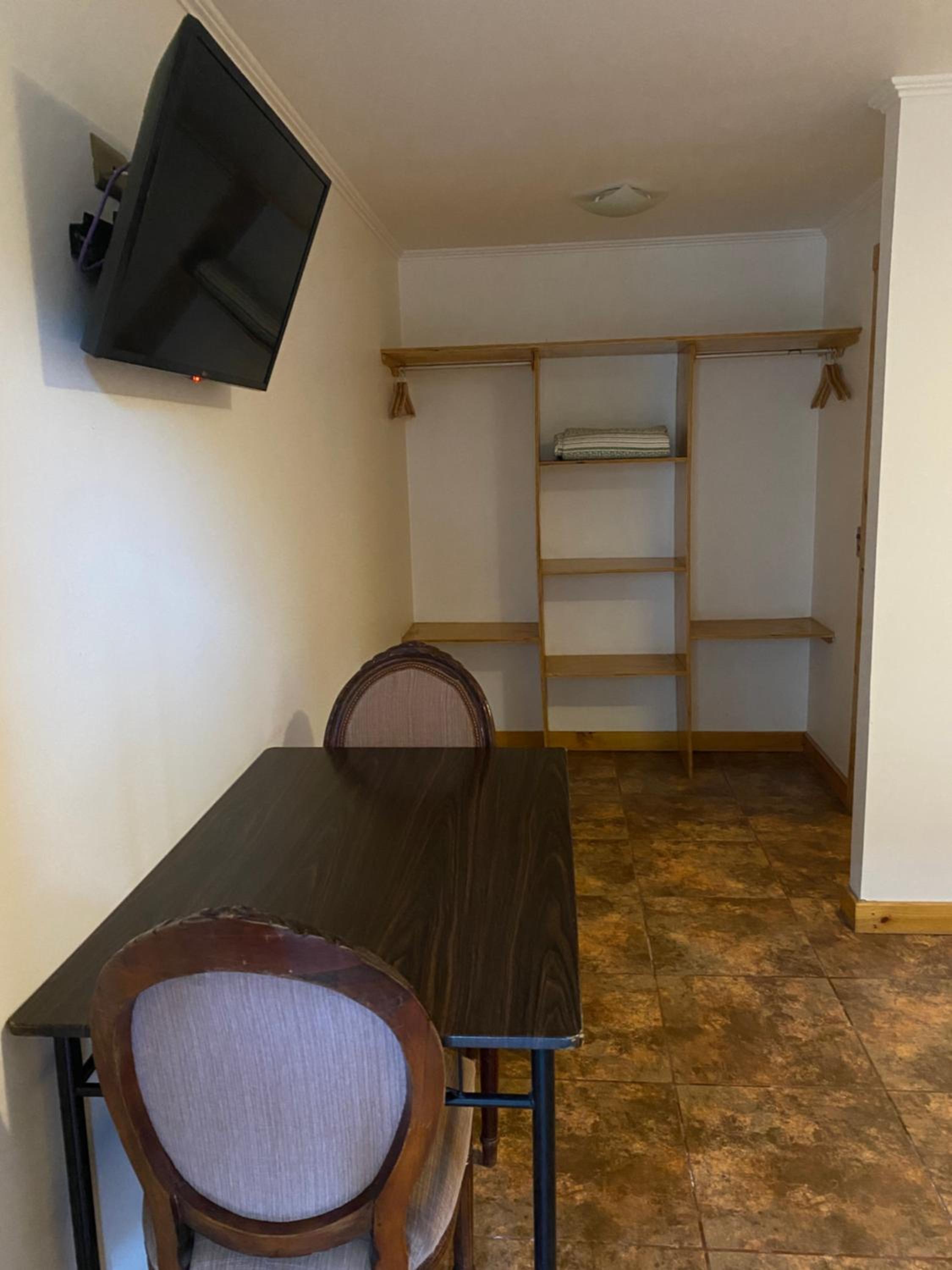 Budget Double Room photo 3