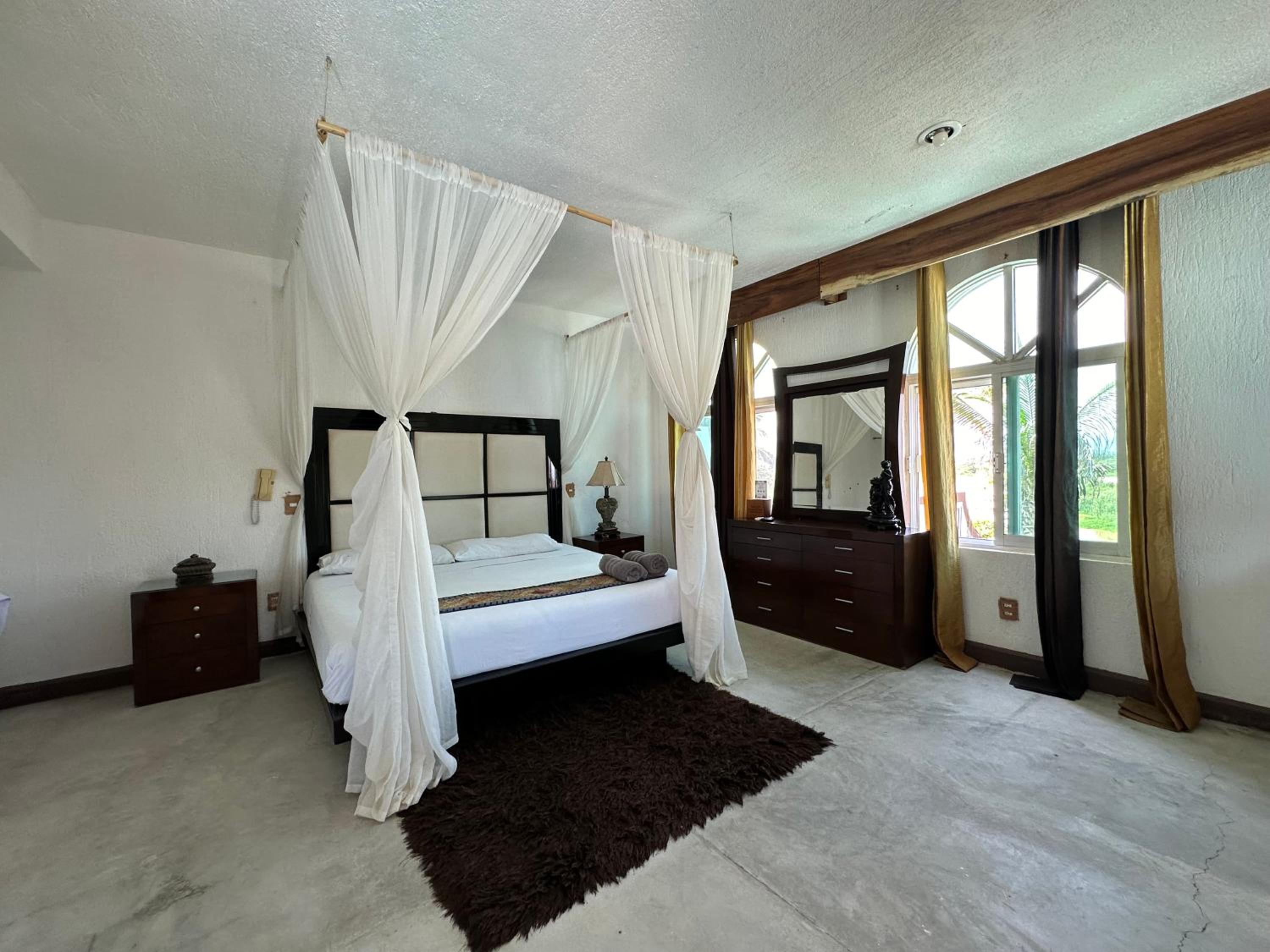 Double Room - Photo 6