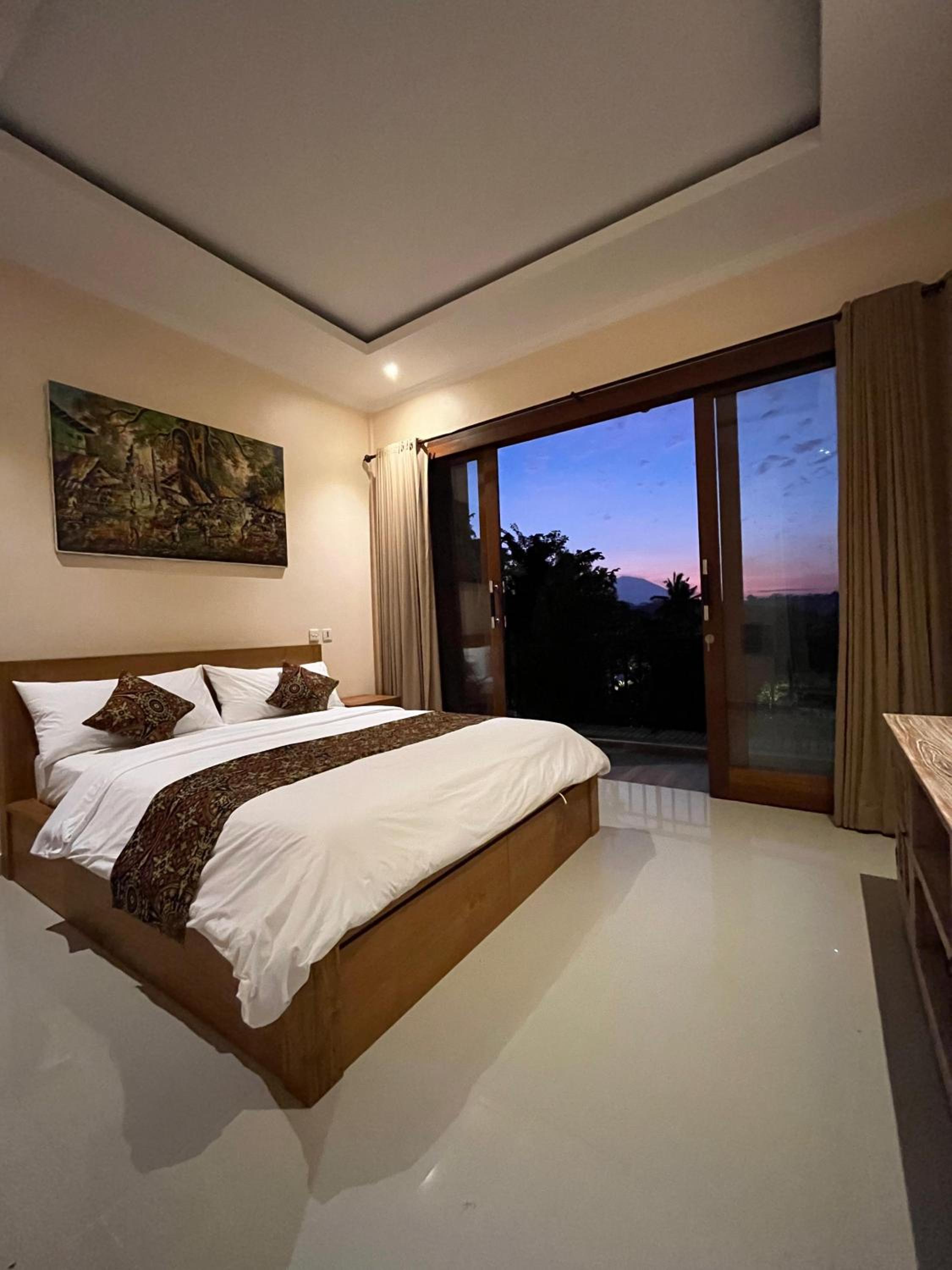 Deluxe Double Room with Balcony photo 1