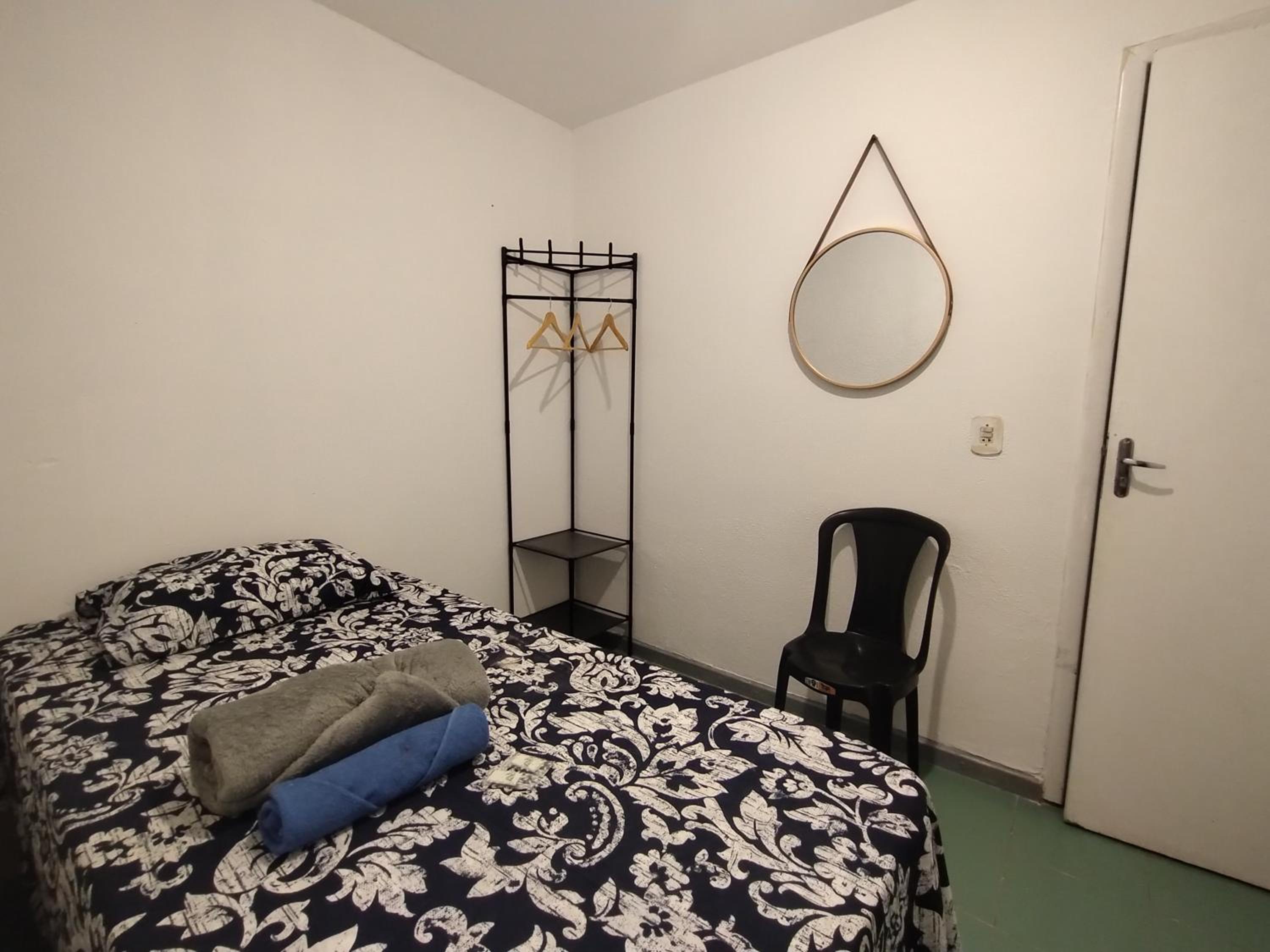 Single Room With Shared Bathroom photo 3