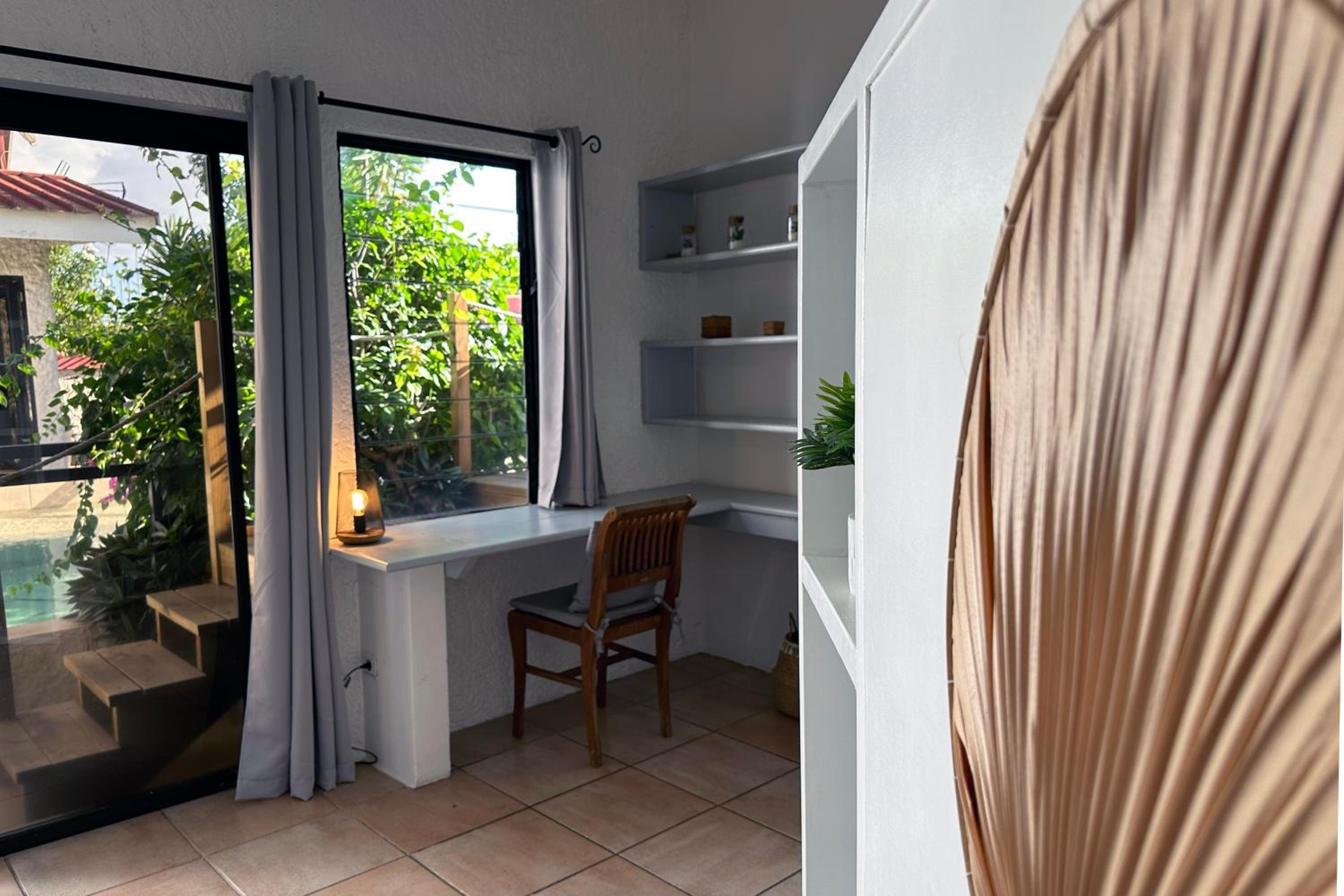 One-Bedroom House photo 3