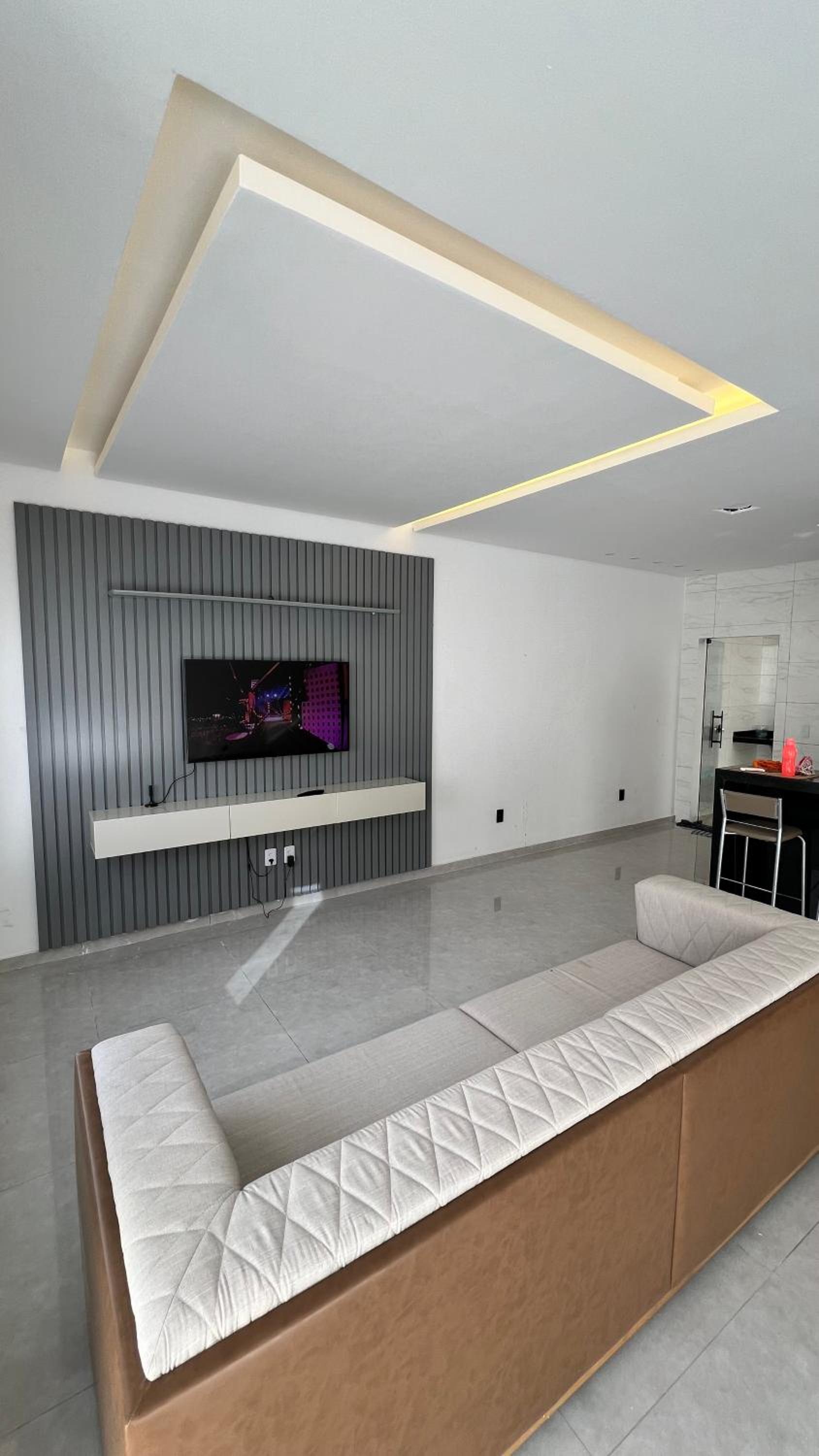 Three-Bedroom Vacation Home  photo 2