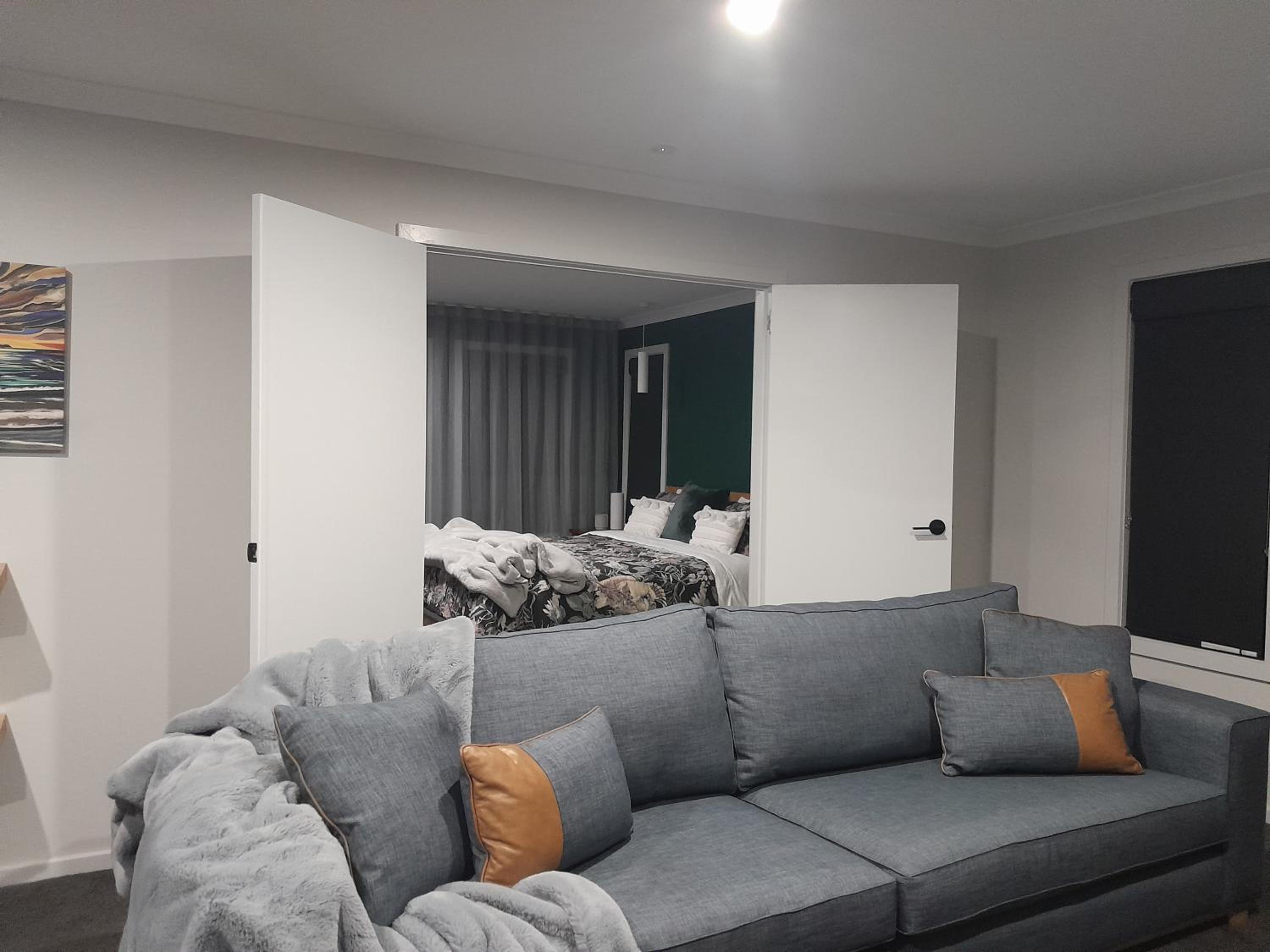 Three-Bedroom House photo 2
