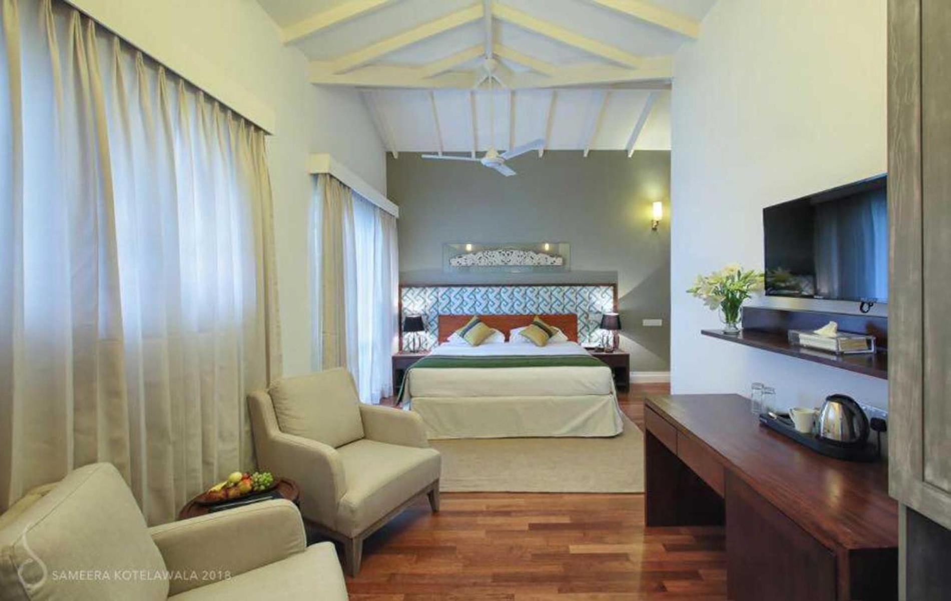 Deluxe Queen Suite