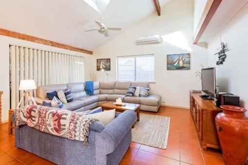  Clearwater Villa 1 photo 1