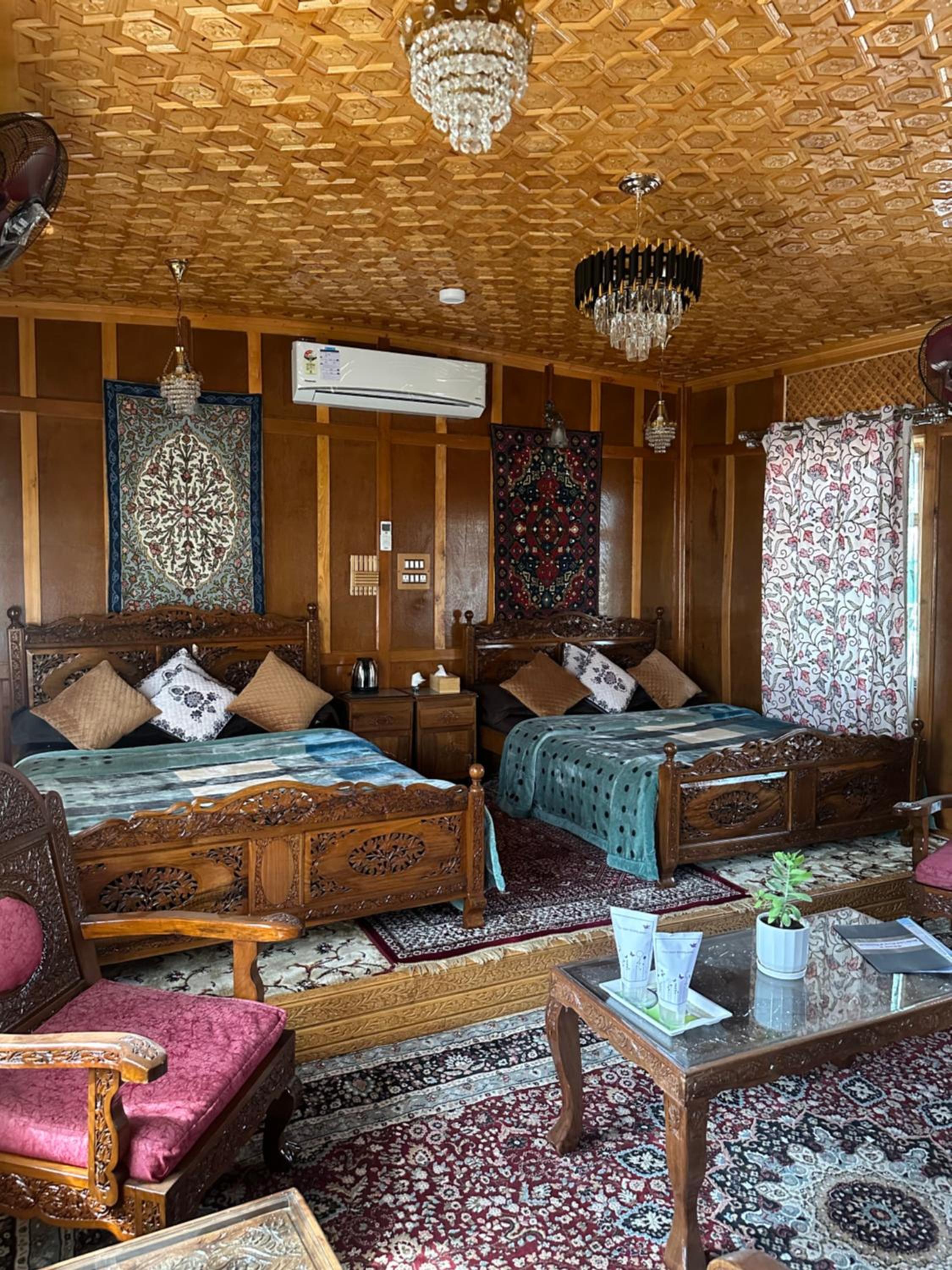 Deluxe Family Suite