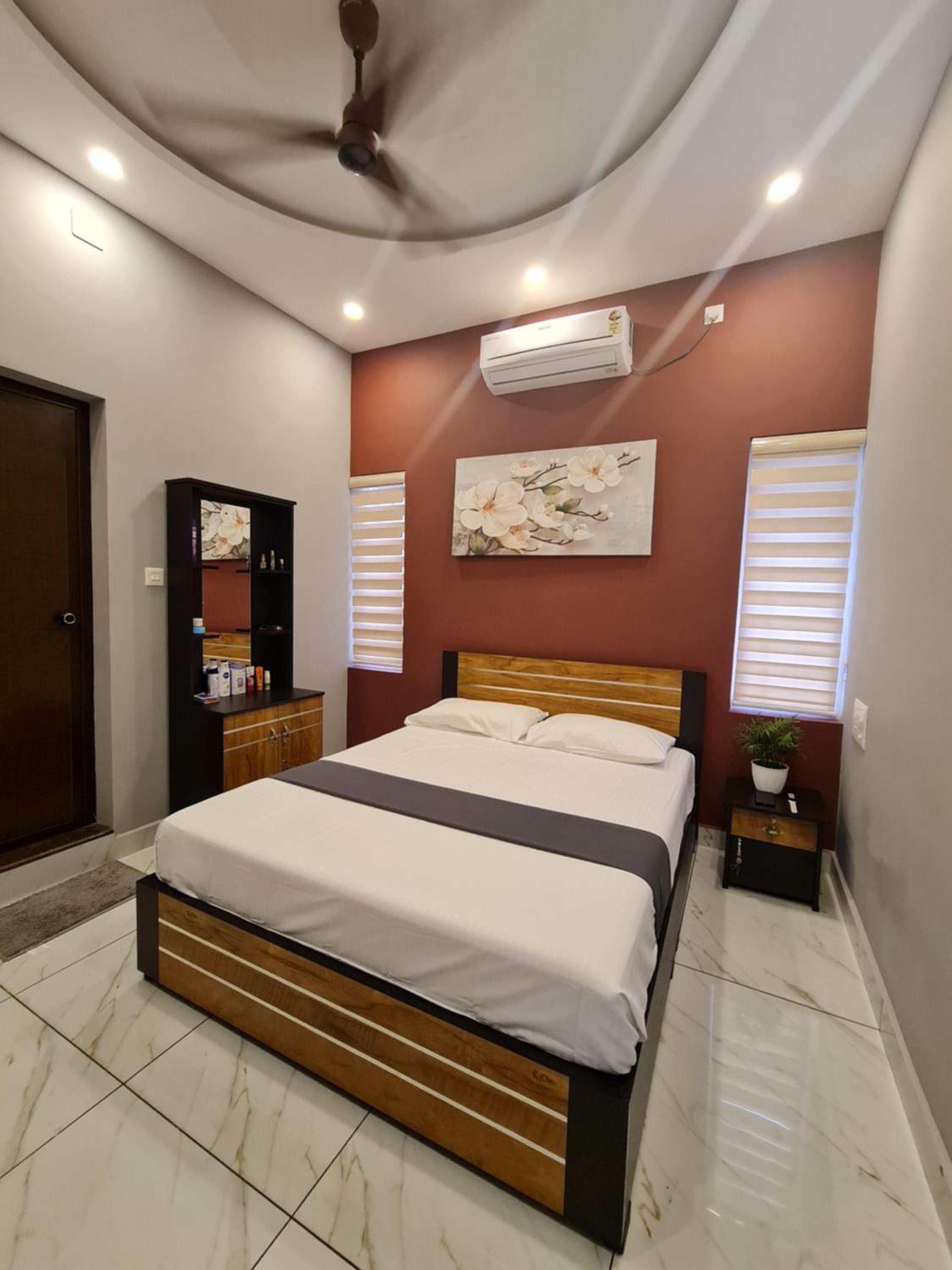Three-Bedroom Villa photo 1
