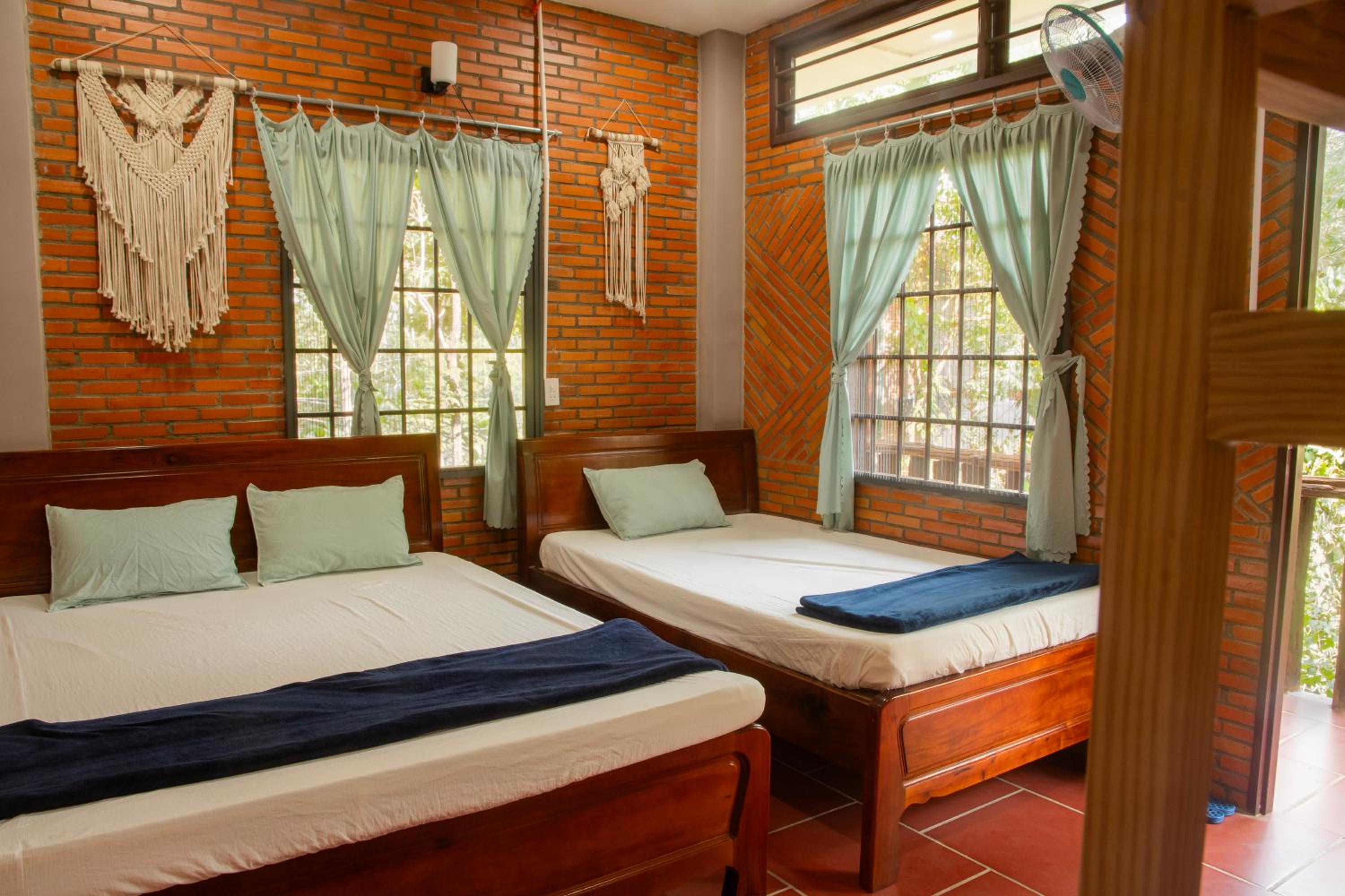 Triple Room with Private Bathroom photo 1