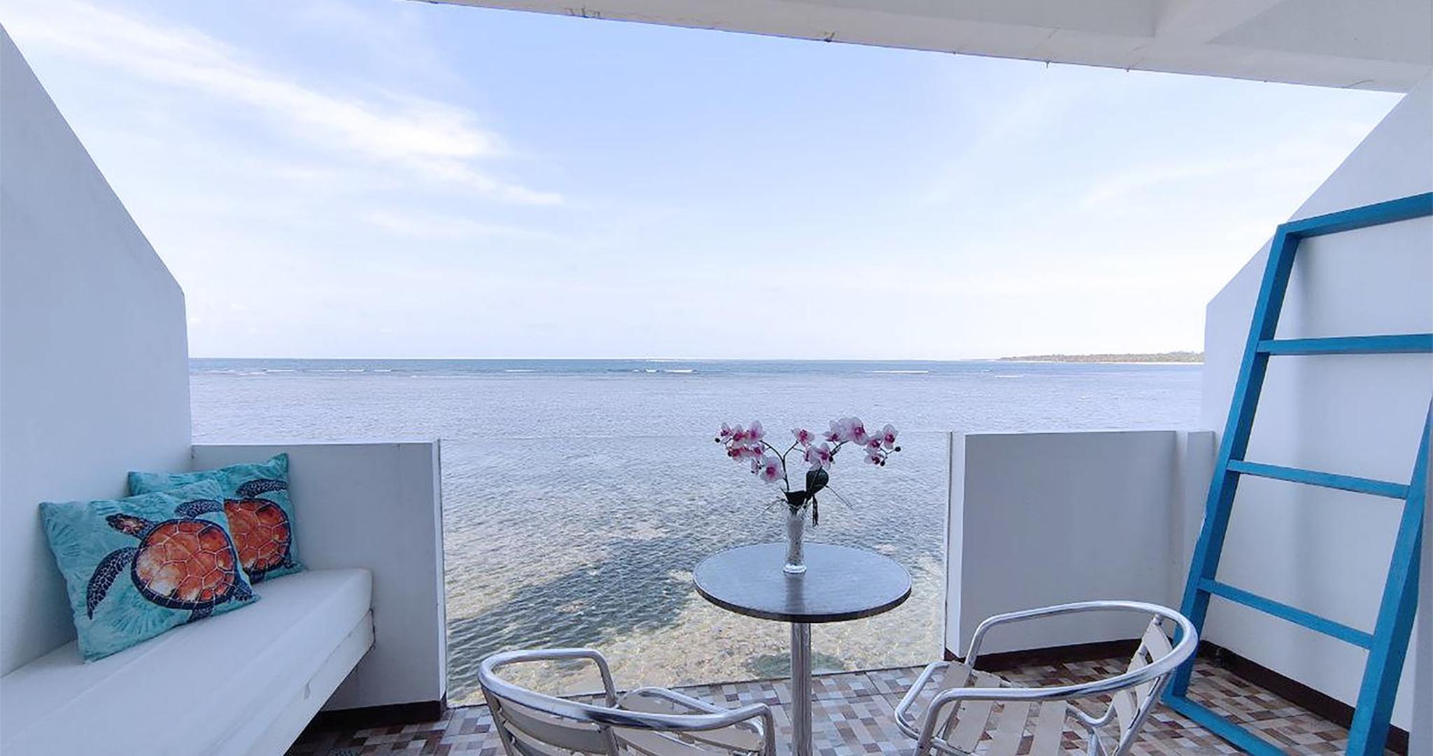 Family Room with Sea View - Photo 4