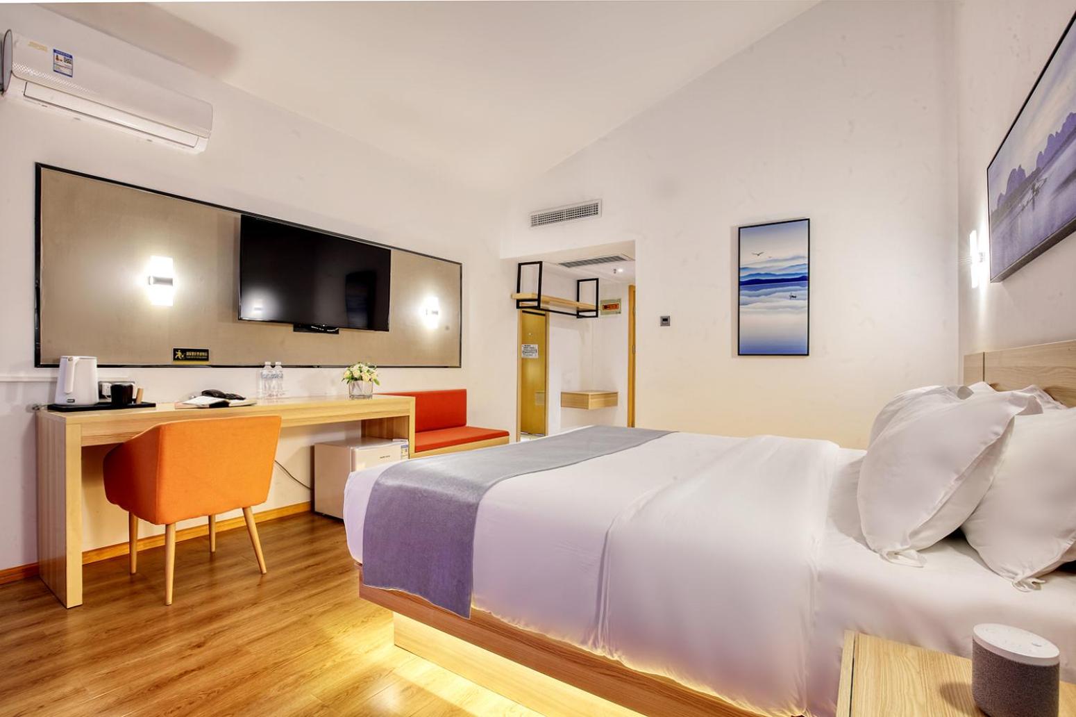 Queen Room City View
