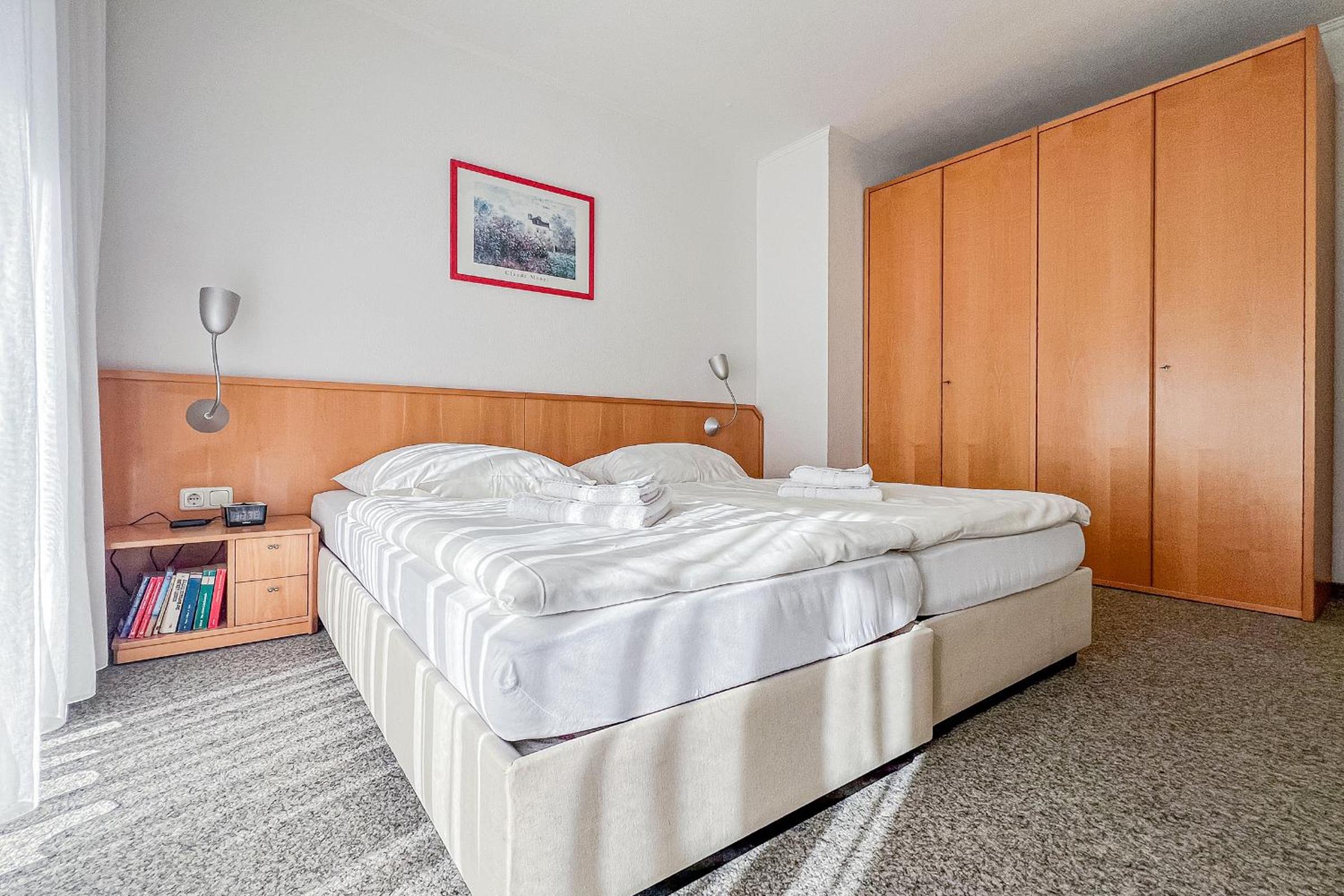 Apartment photo 2
