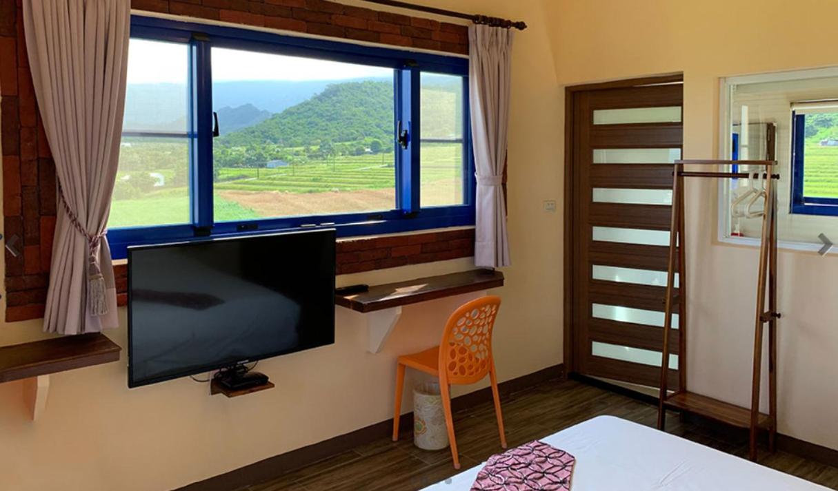 Deluxe Double Room with Balcony and Sea View photo 3
