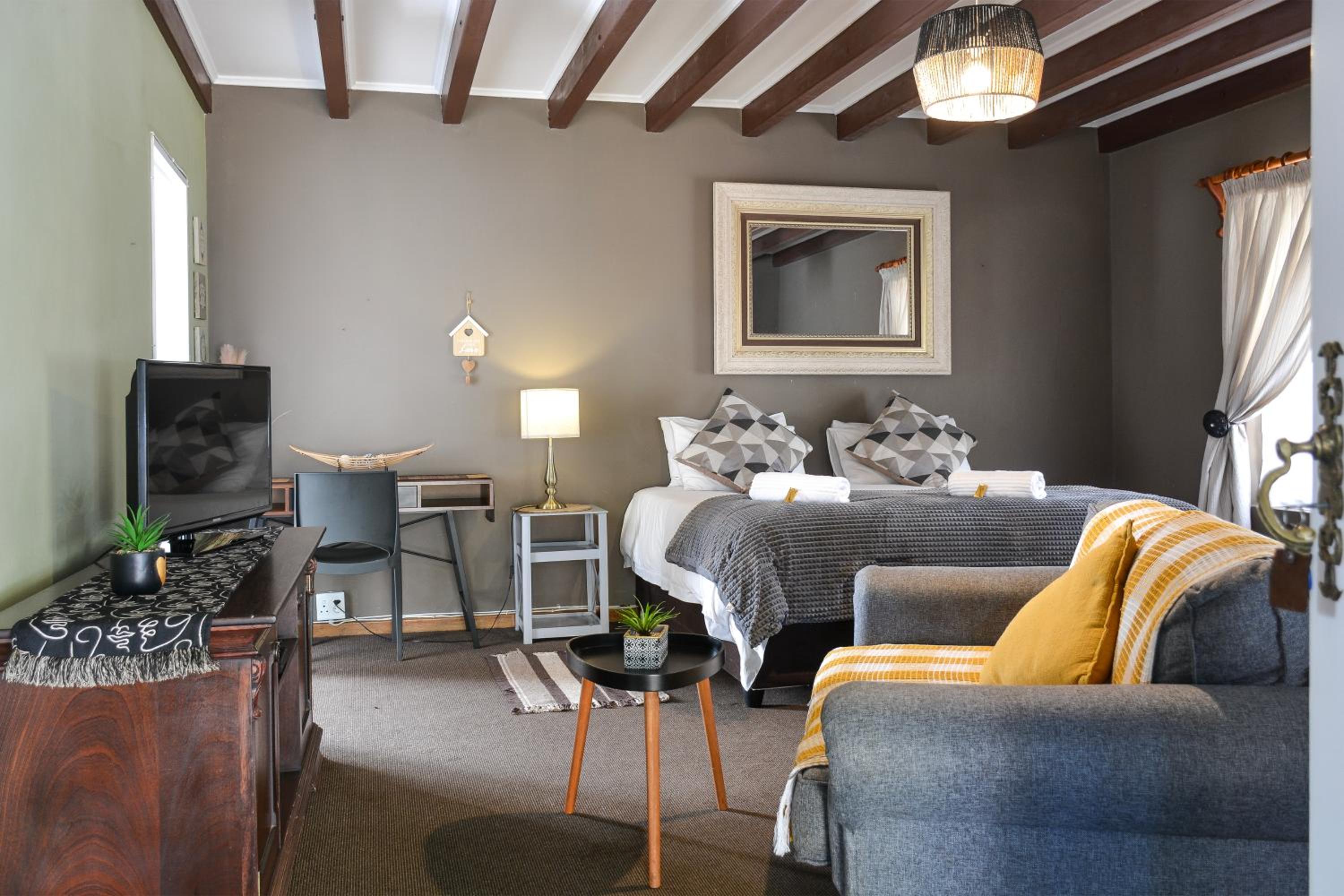 Self-Catering Family Room