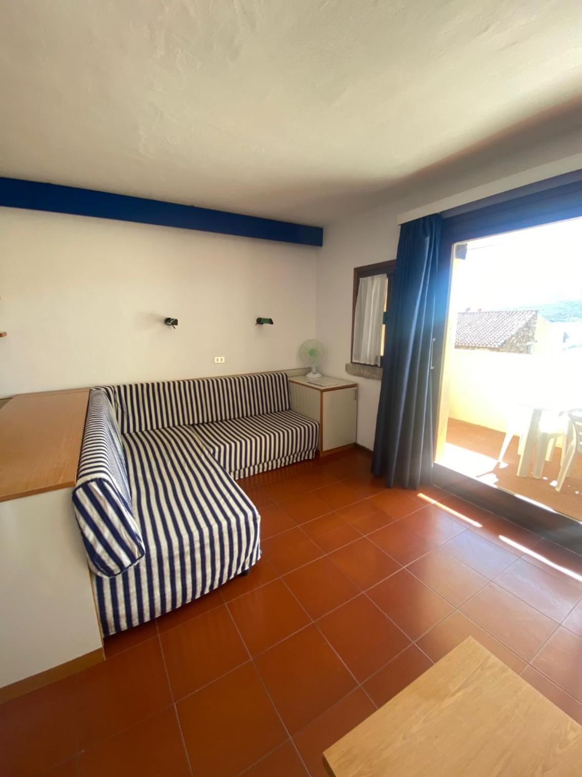 Deluxe Double or Twin Room with Sea View photo 1