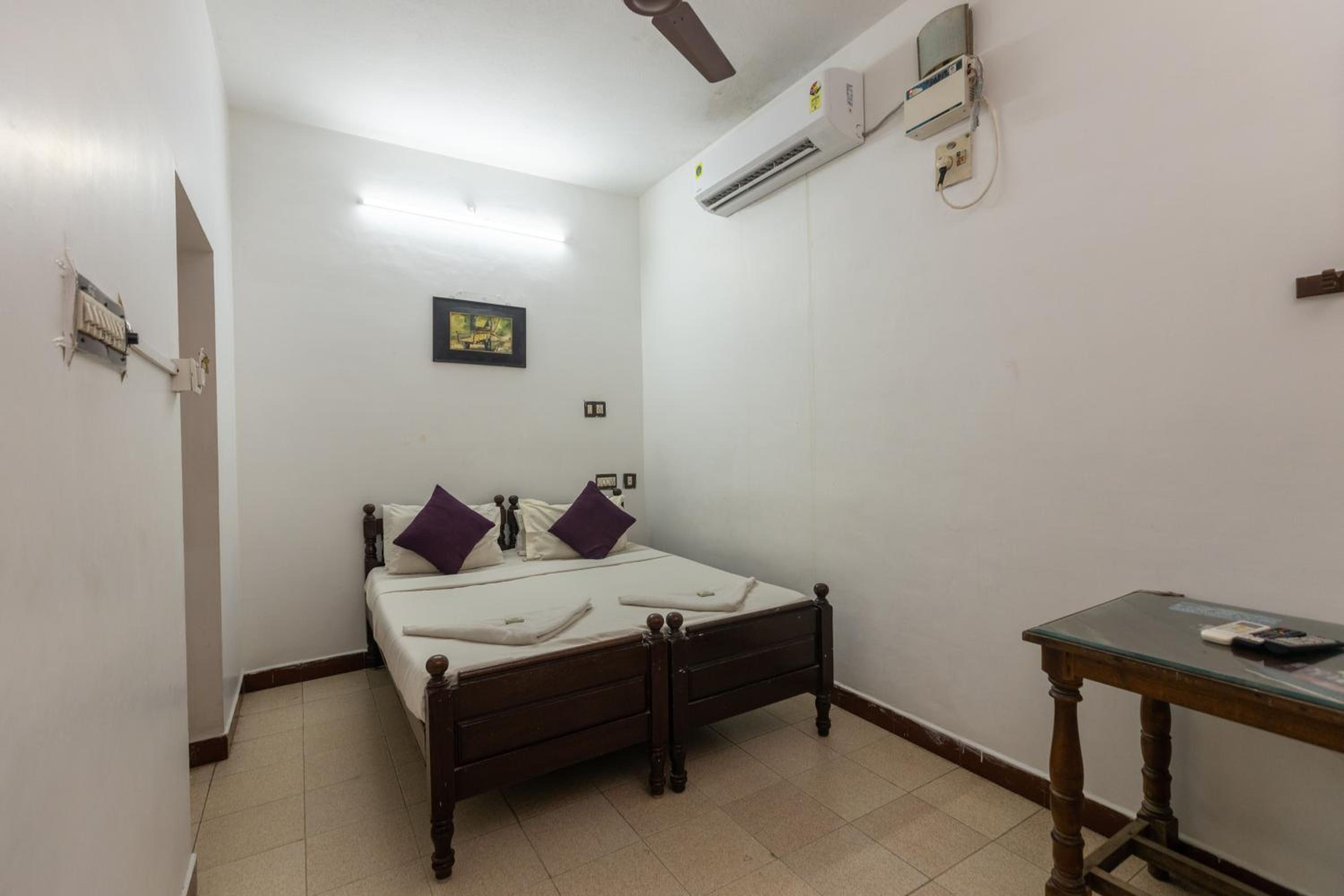 Standard Double Room photo 2