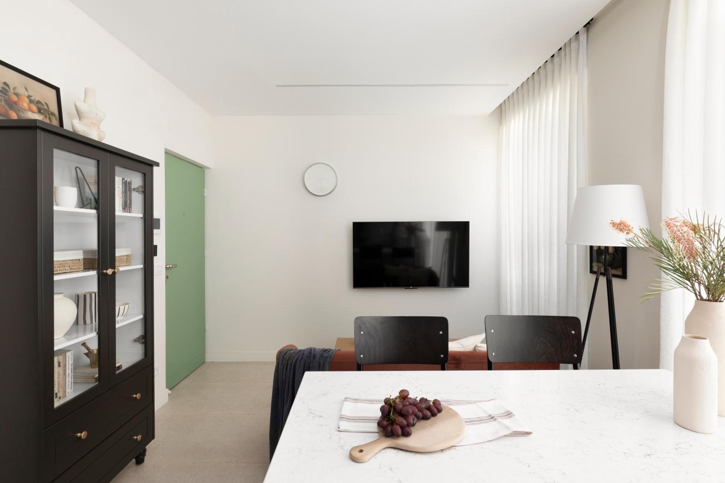 Apartment - Ground Floor photo 2