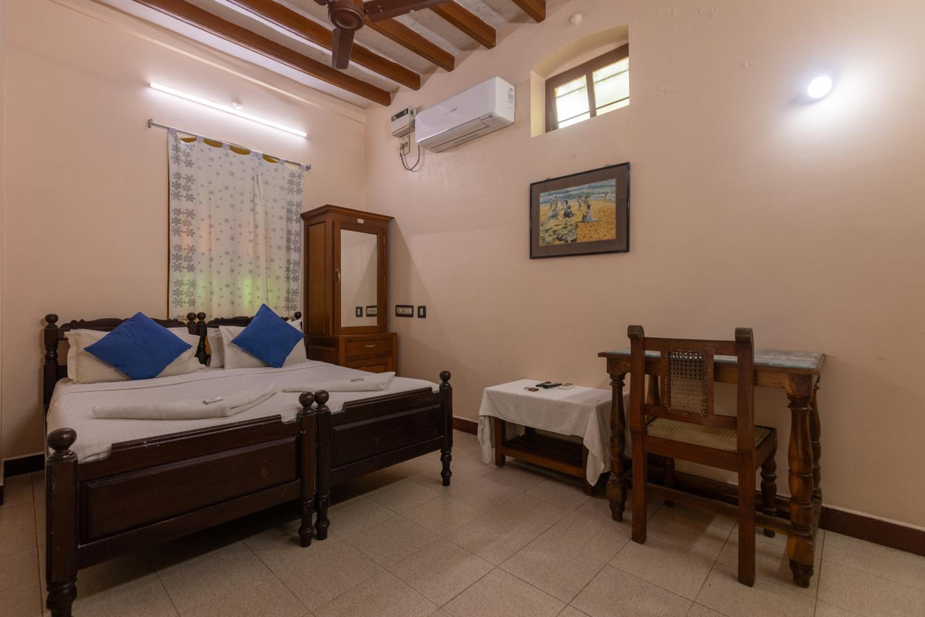 Deluxe Double Room photo 2