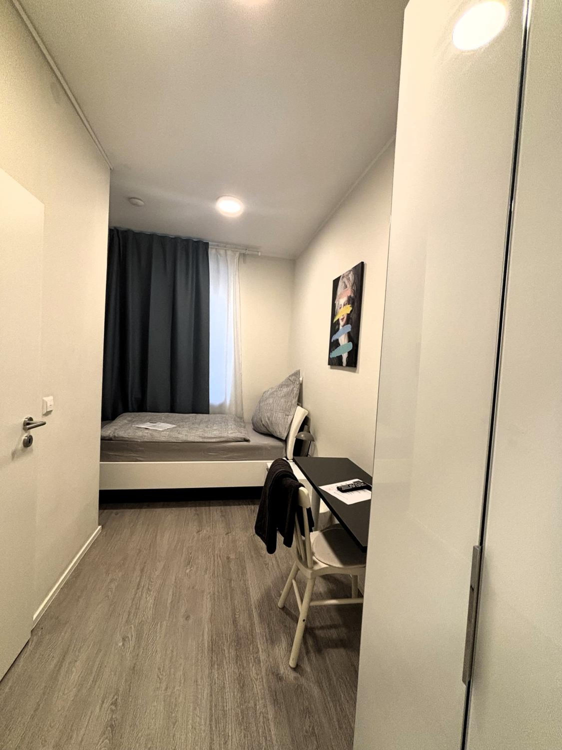 Budget Single Room photo 2