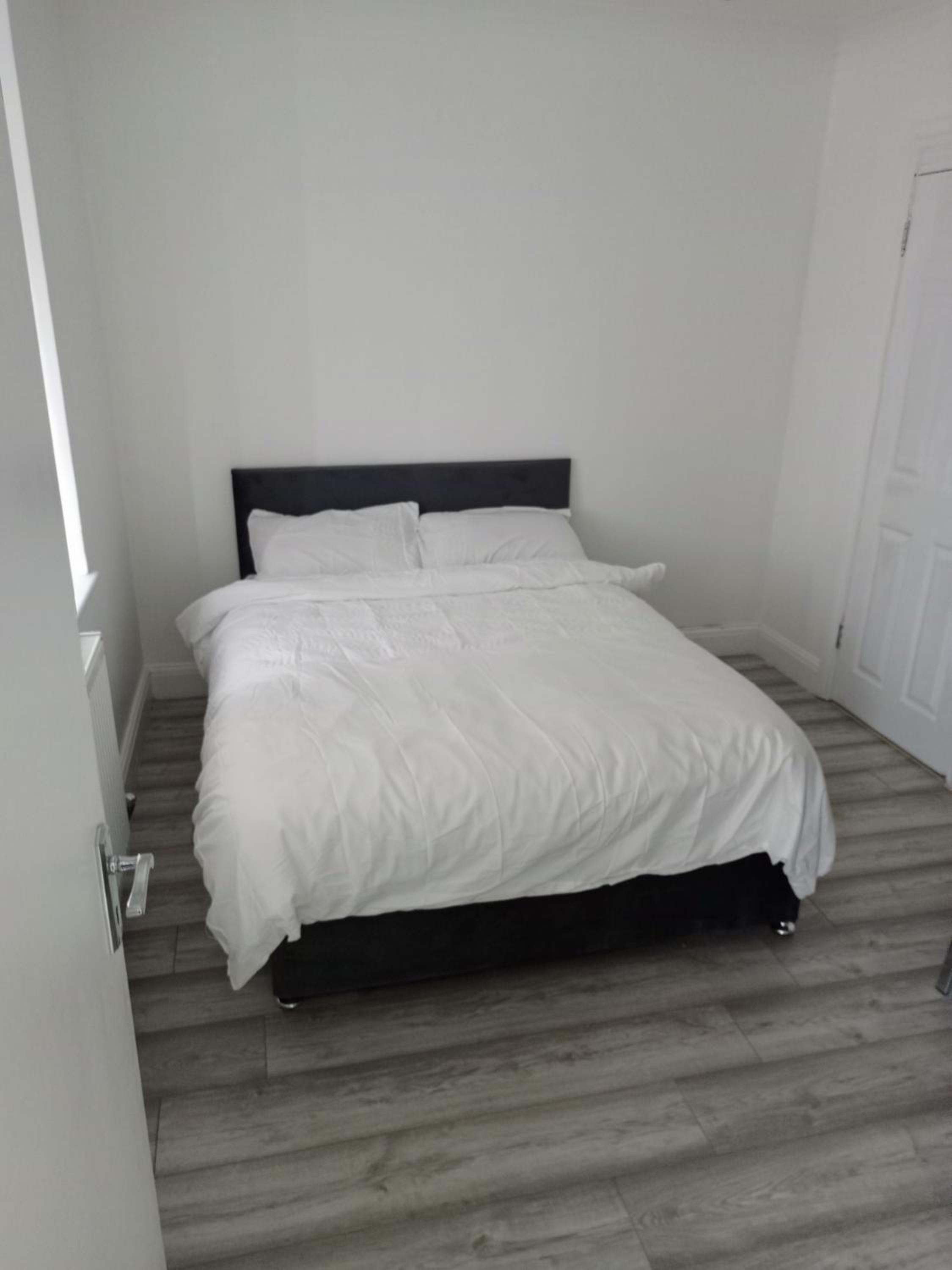 Double Room With Private Bathroom photo 1