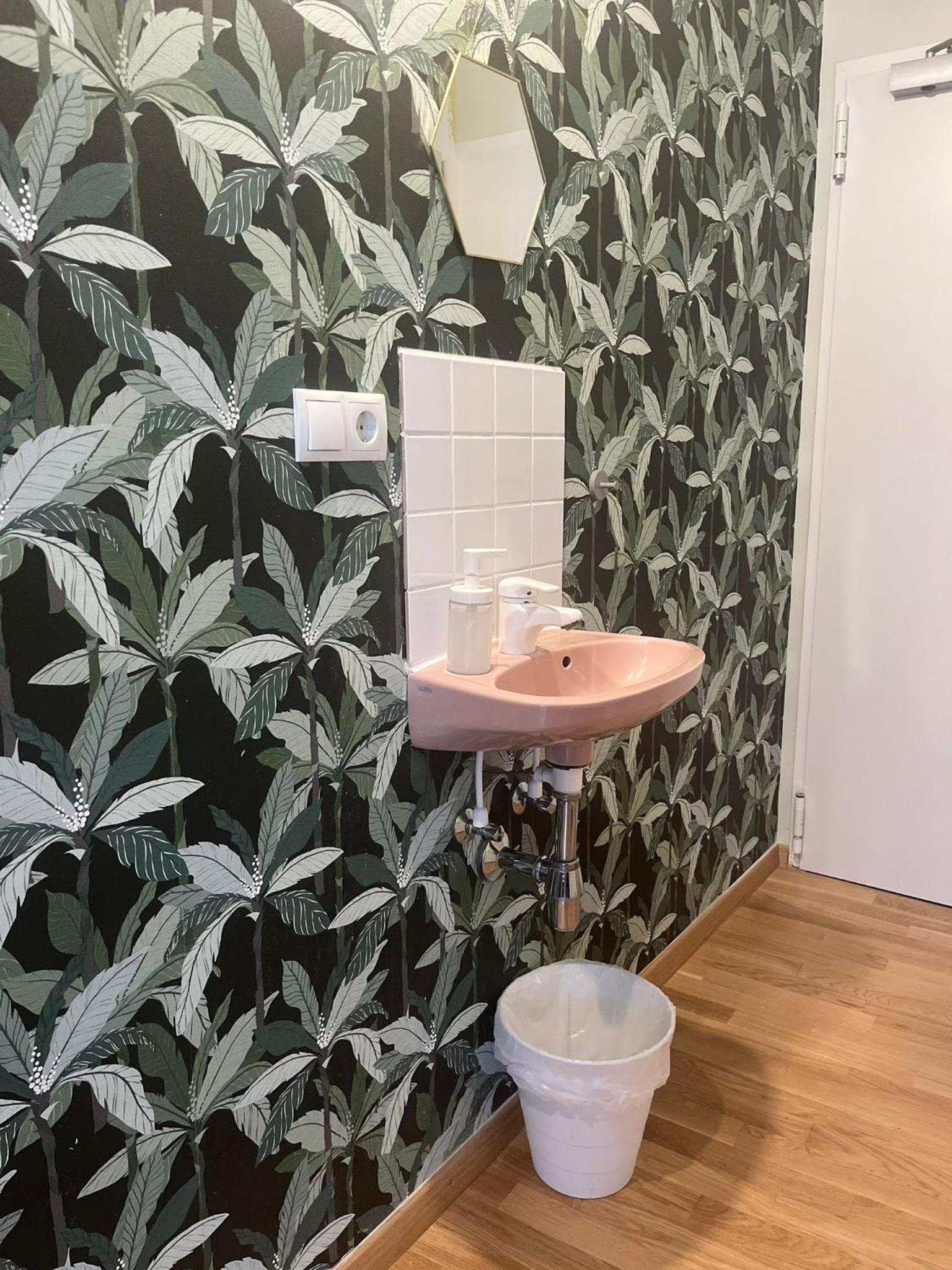 Quadruple Room with Bathroom - Photo 3