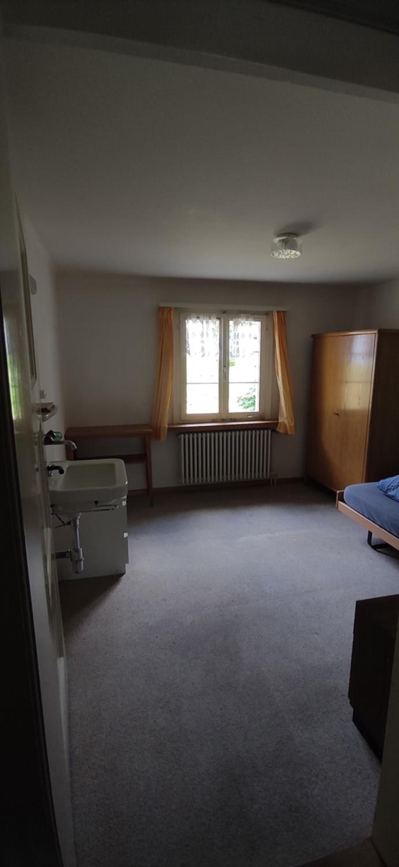 Single Room With Shared Bathroom photo 3