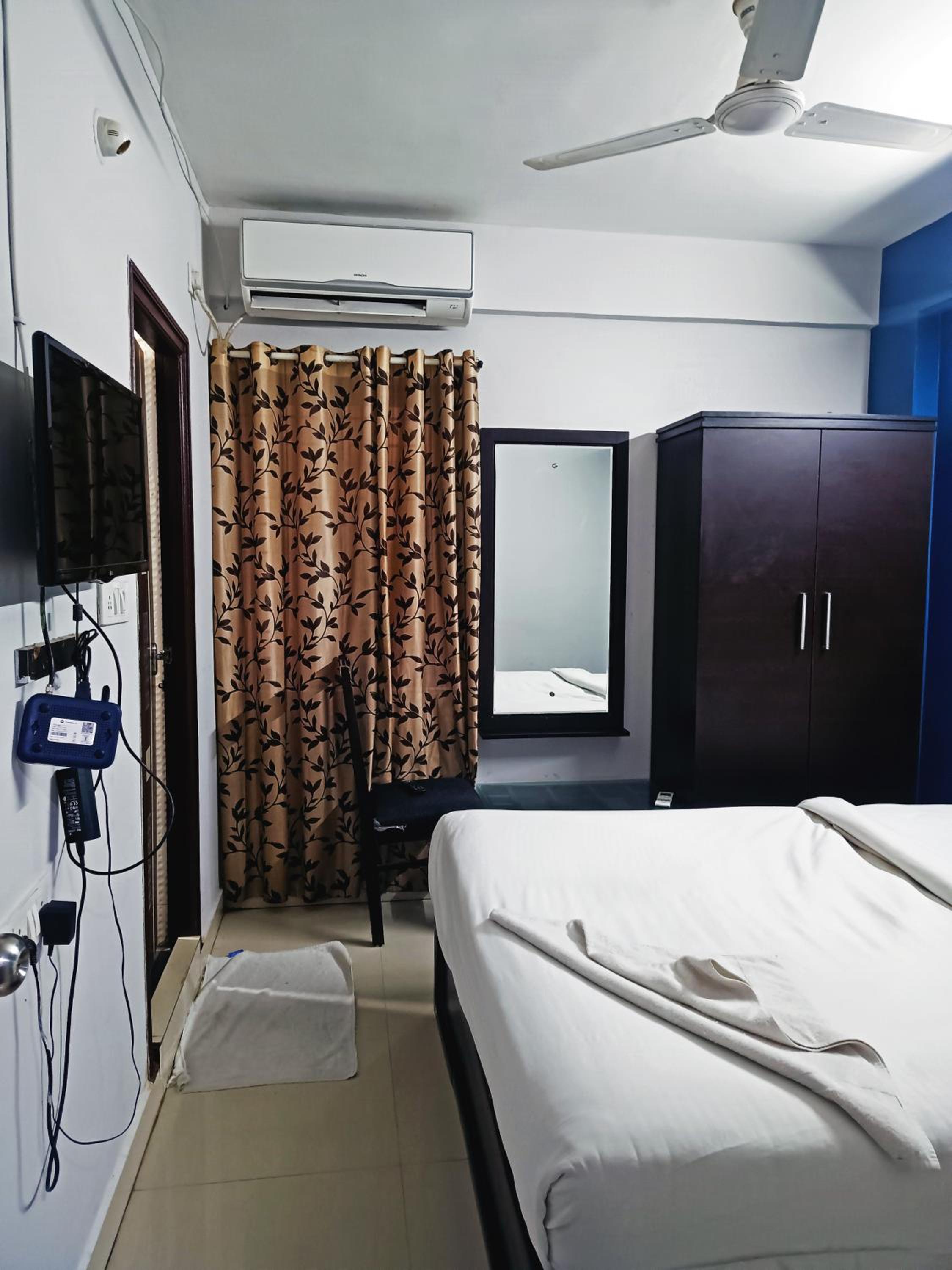 Deluxe Double Room - Photo 7