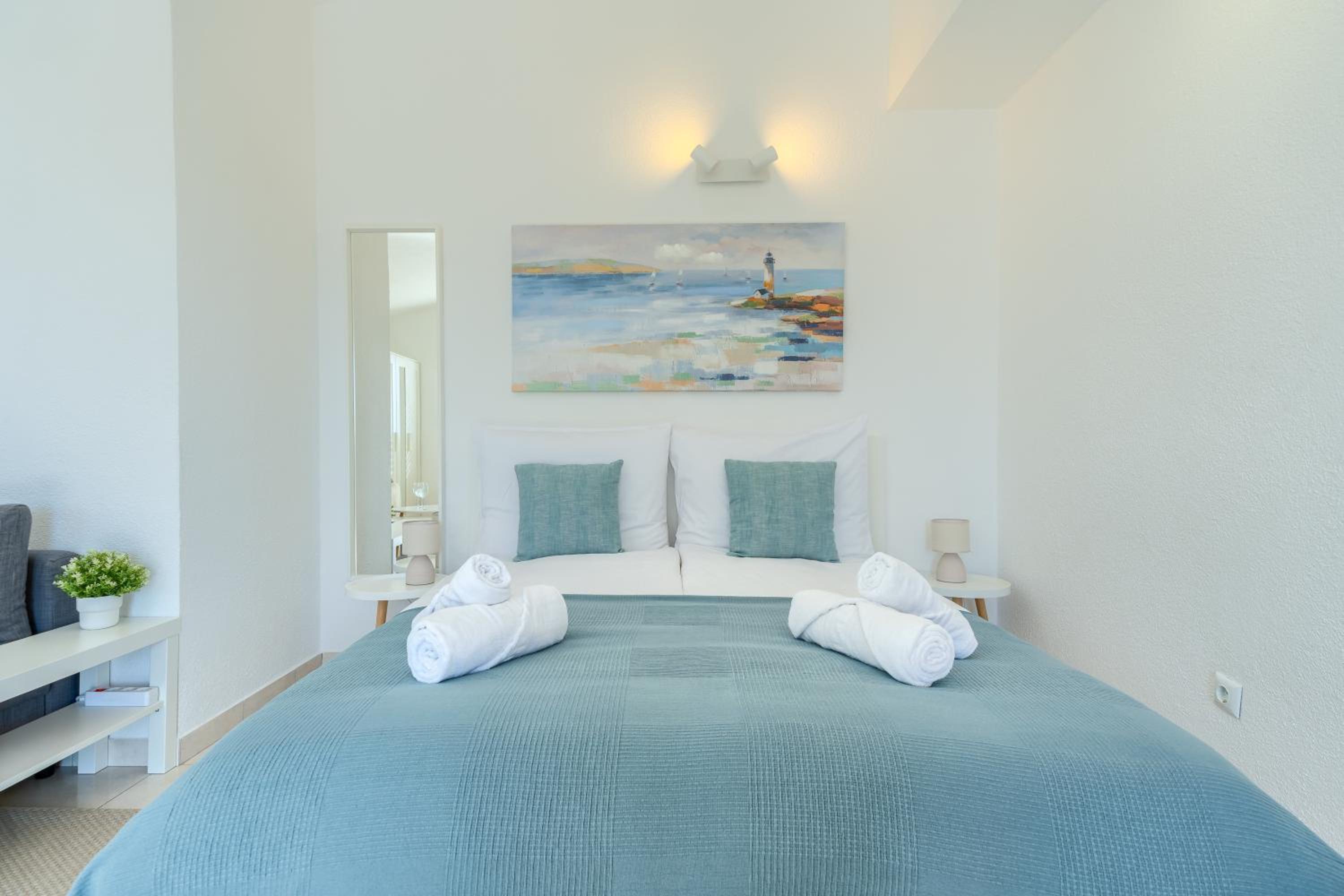 Studio with Sea View
