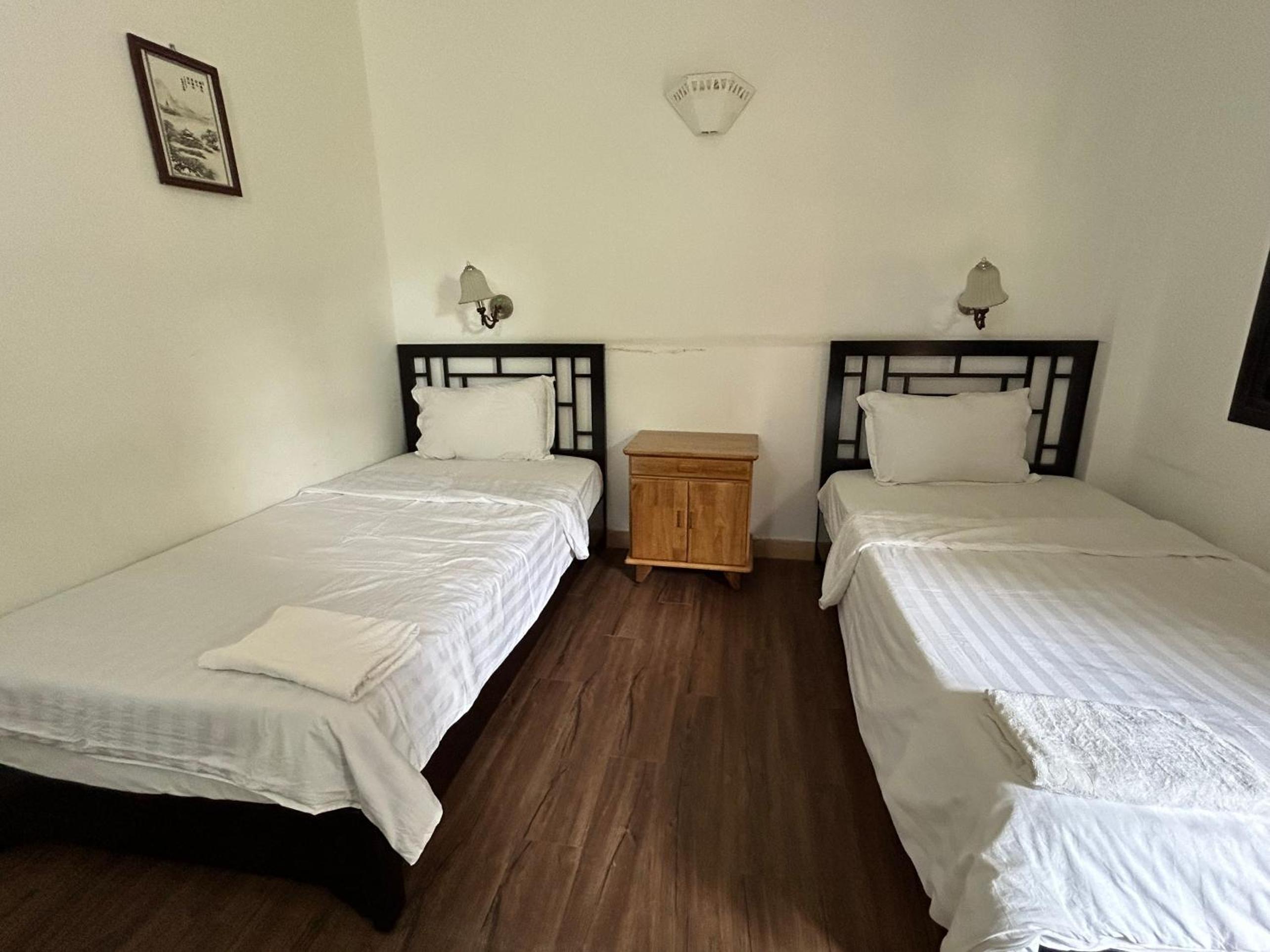 Economy Twin Room